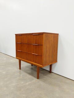 Vintage Danish Modern Teak Low Dresser by Ejsing Møbelfabrik