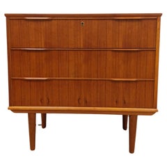 Vintage Danish Modern Teak Low Dresser by Ejsing Møbelfabrik