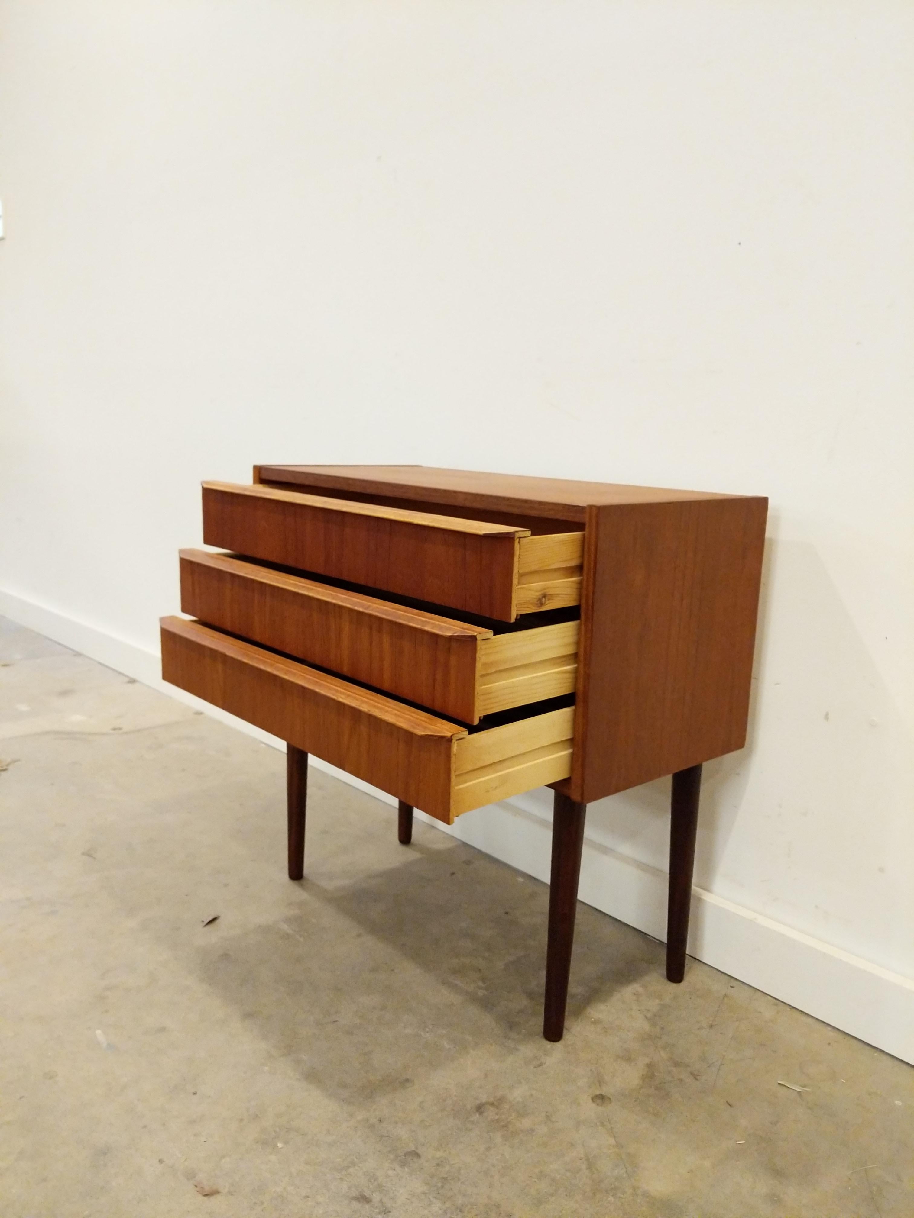 Mid-Century Modern Vintage Danish Modern Teak Nightstand / Low Chest