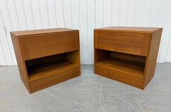 Comodini moderni danesi d'epoca in teak - Set di 2