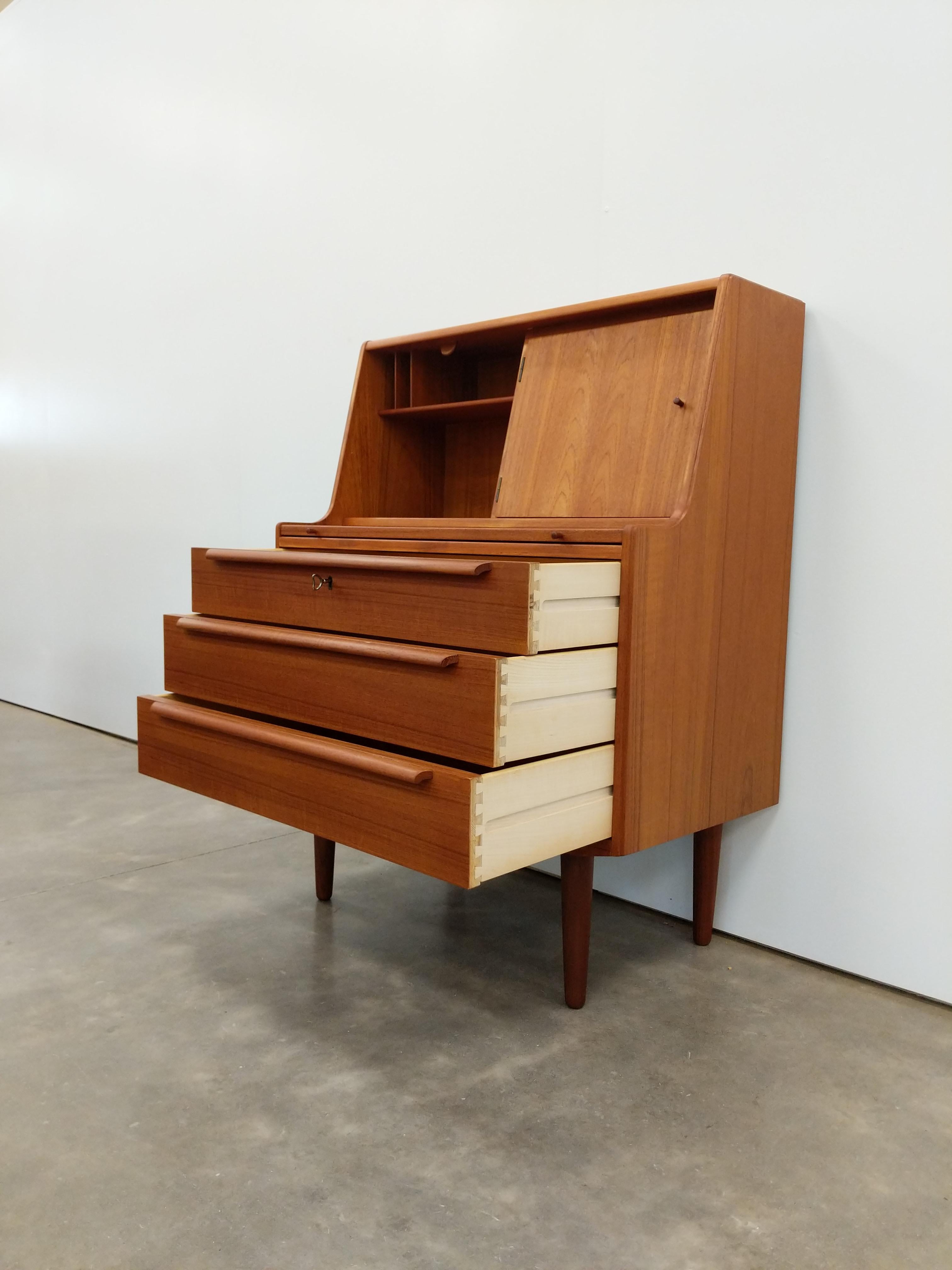 Mid-Century Modern Vintage Danish Modern Teak Secretary Desk / Vanity by Ølholm Møbelfabrik