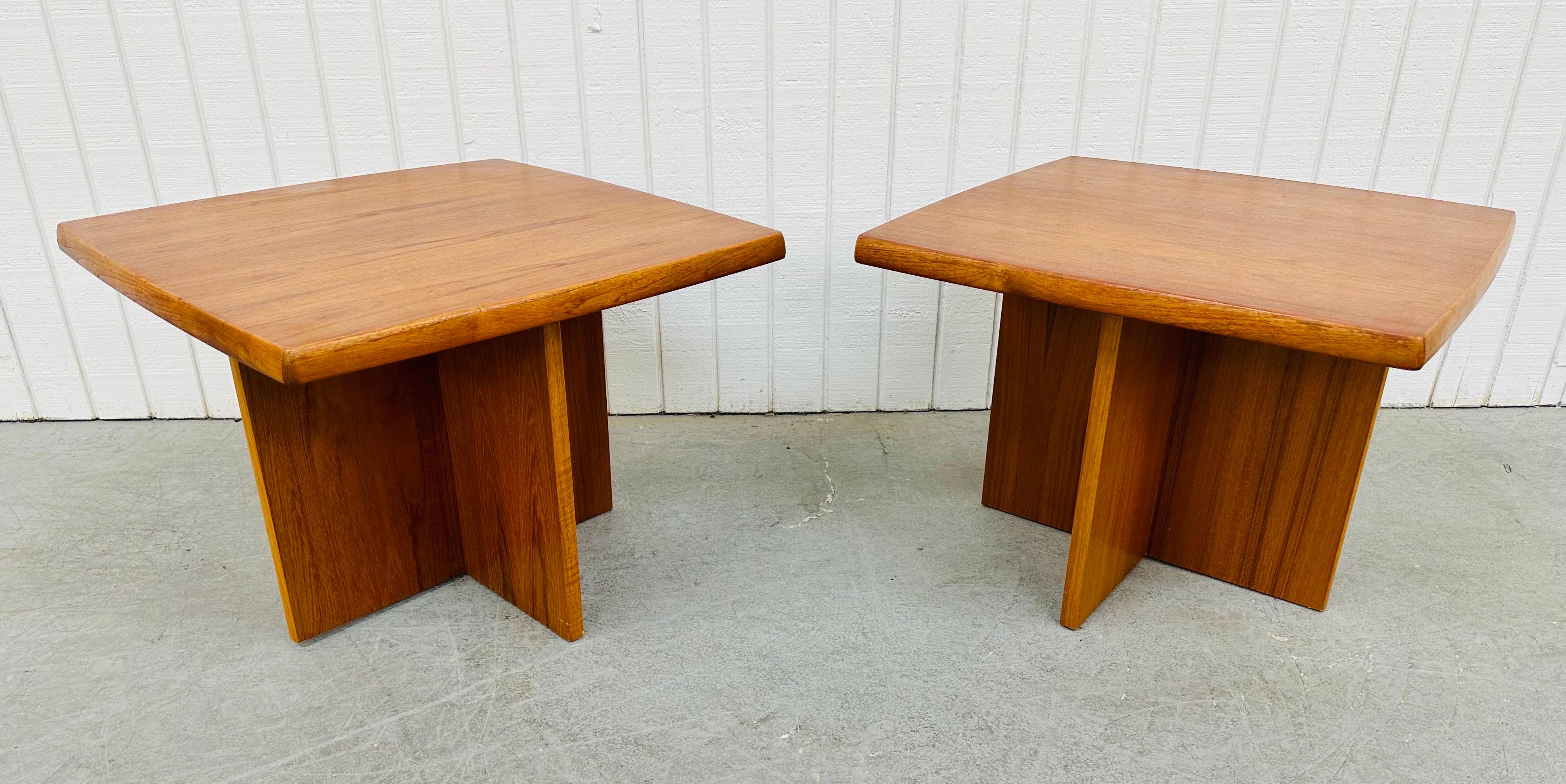 Vintage Danish Modern Teak Side Tables - Set of 2 In Good Condition In Clarksboro, NJ