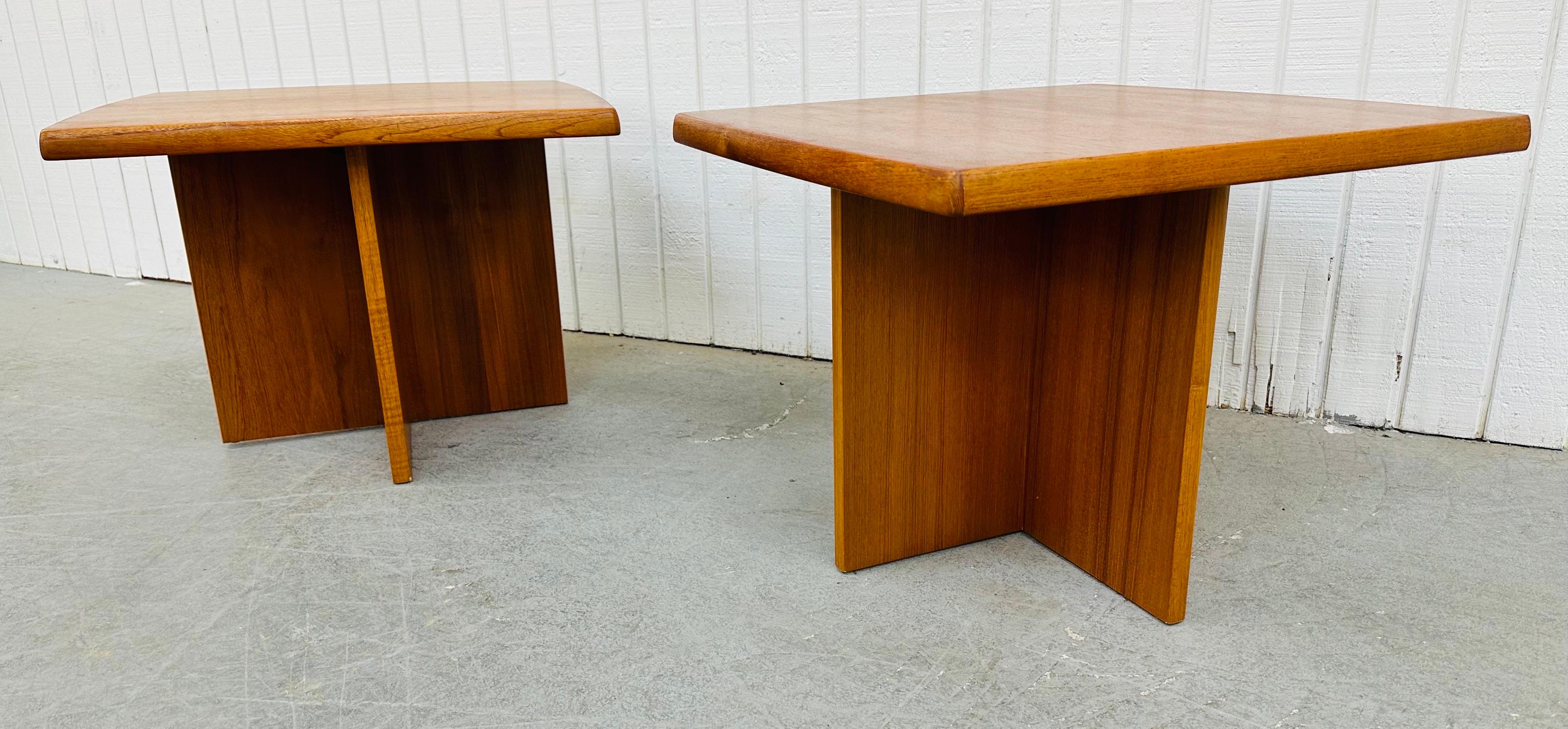20th Century Vintage Danish Modern Teak Side Tables - Set of 2