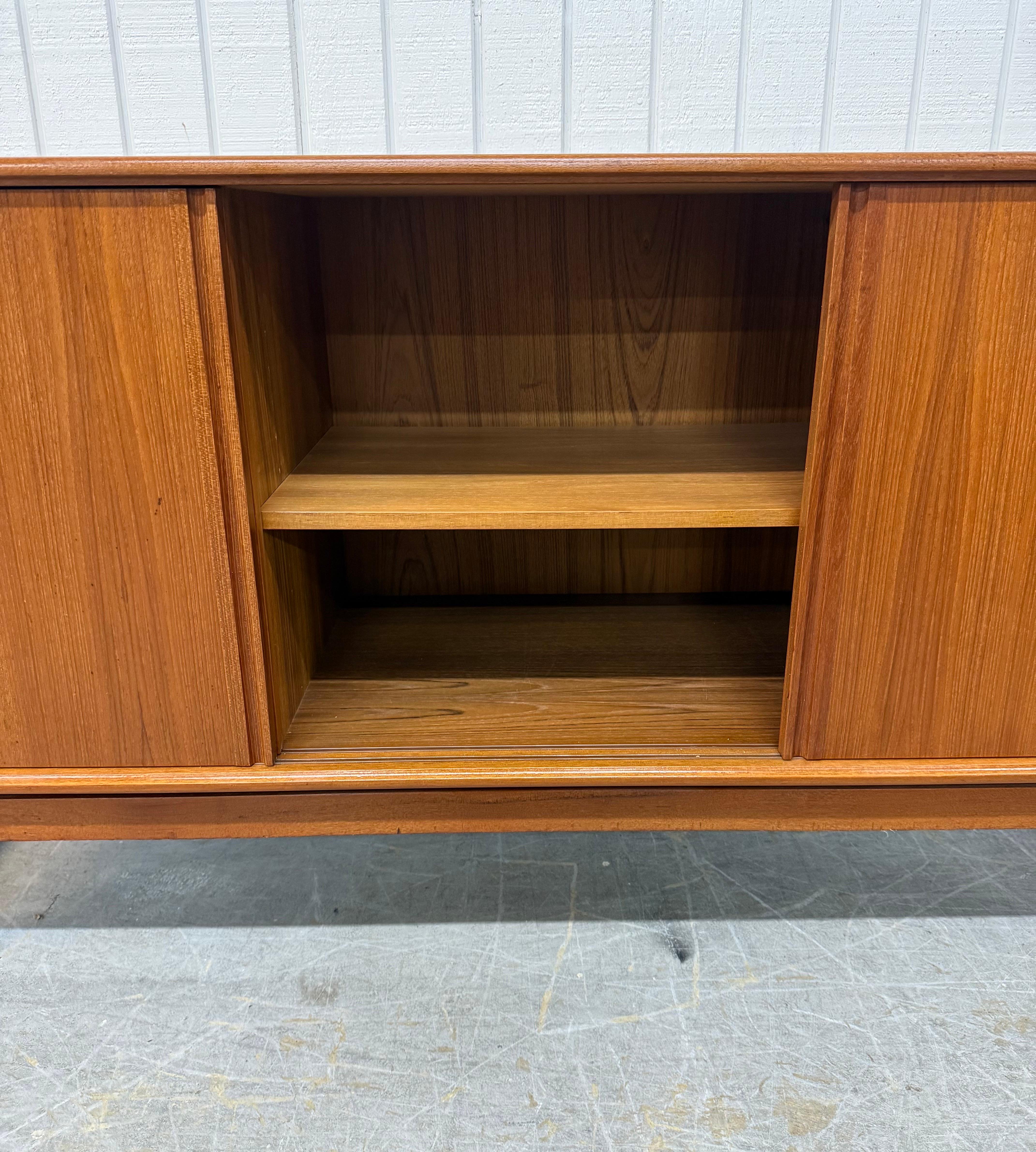 Vintage Danish Modern Teak Sideboard For Sale 1