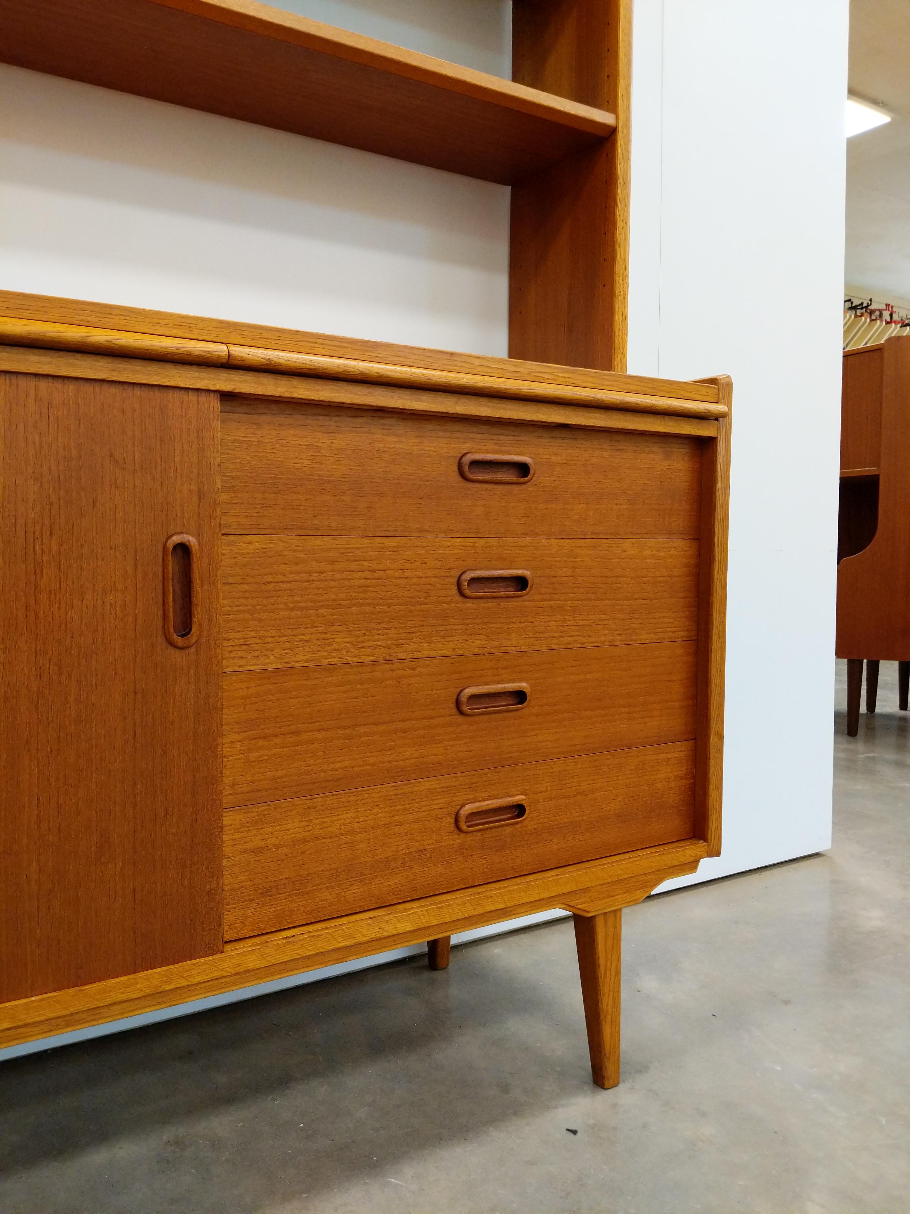 Vintage Danish Modern Teak Sideboard / Secretary Desk For Sale 5