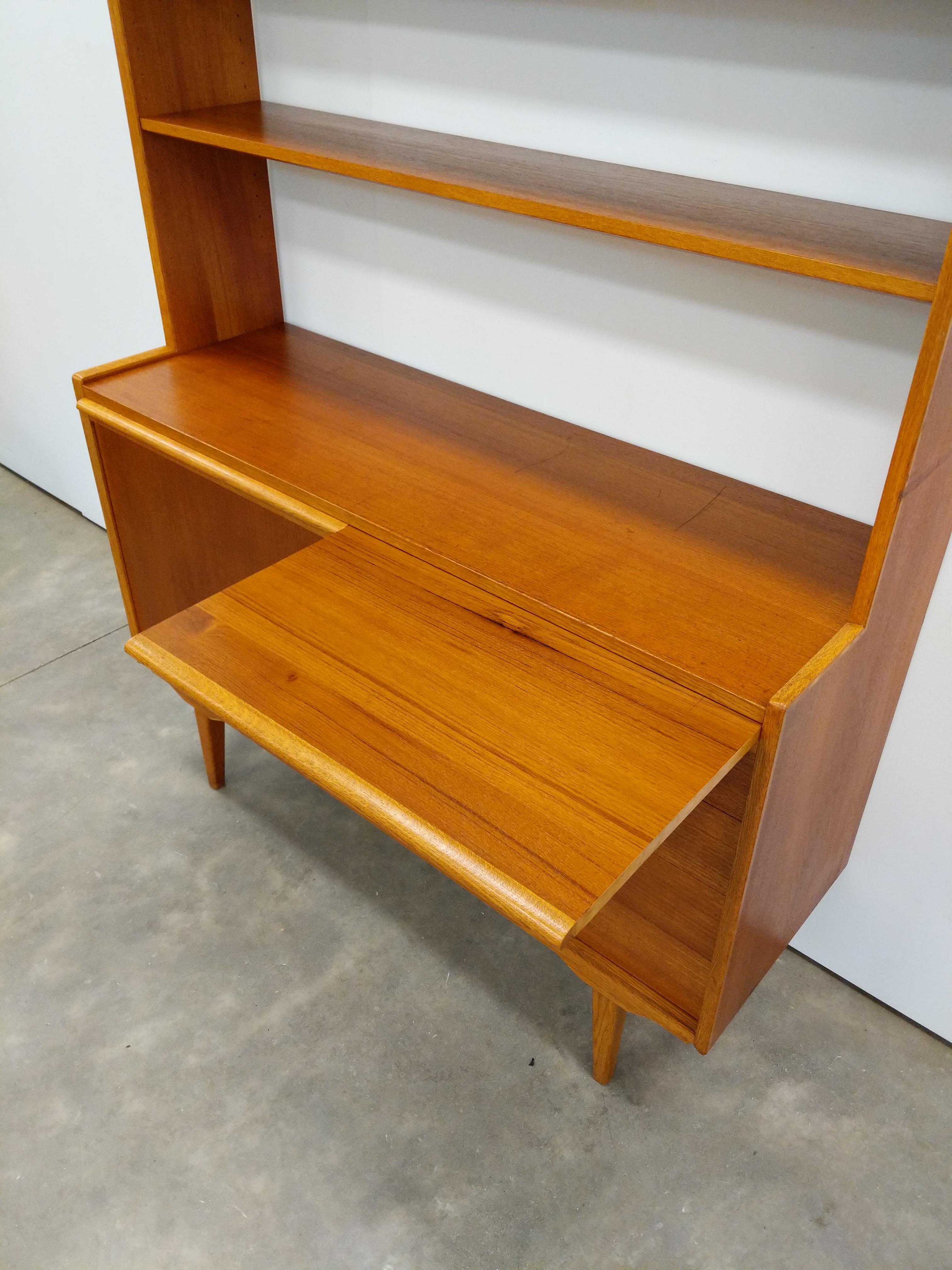 Vintage Danish Modern Teak Sideboard / Secretary Desk For Sale 1