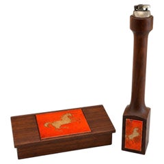 Vintage Danish Modern Nussbaum & Emaille Tischbox mit skulpturalen Feuerzeug, 1960er Jahre