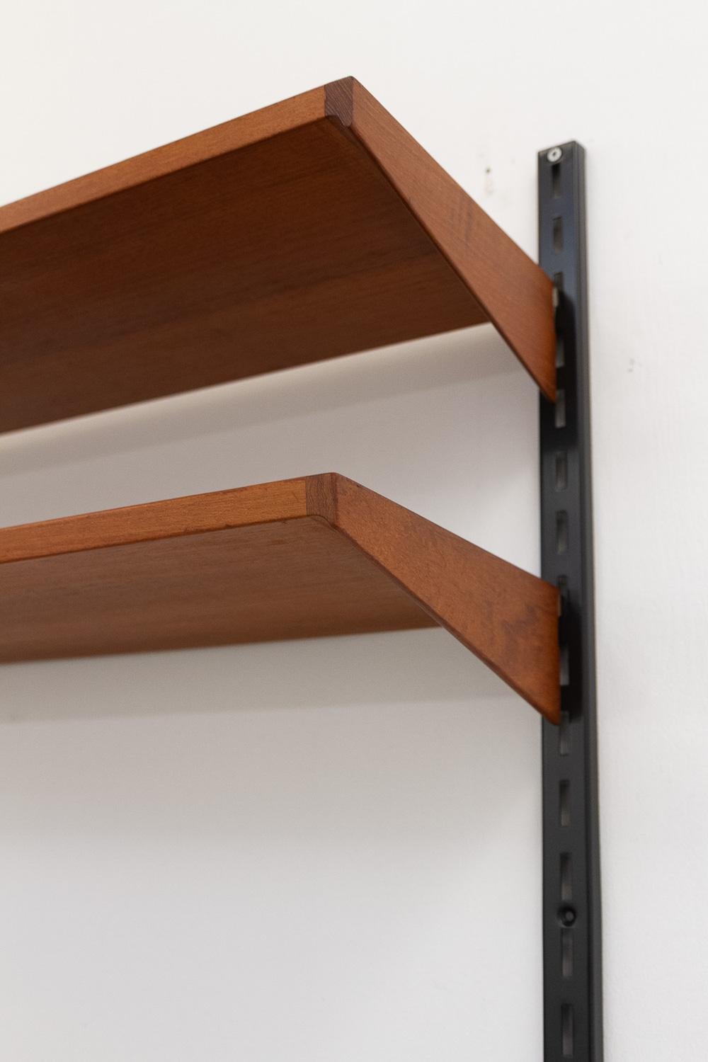Dänisches modulares Teakholz-Wandmöbel von Kai Kristiansen für FM, 1960er Jahre. im Angebot 9