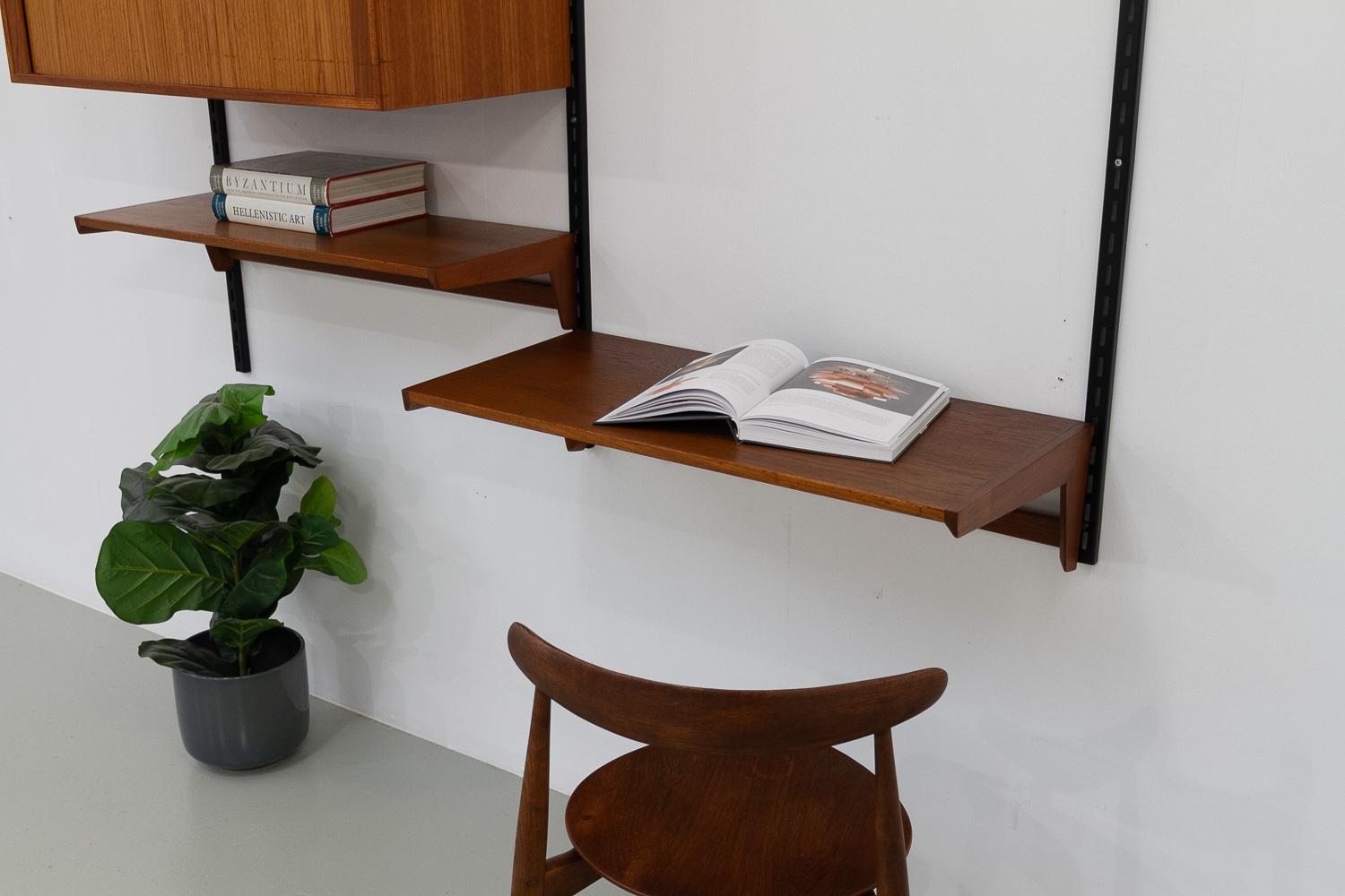 Dänisches modulares Teakholz-Wandmöbel von Kai Kristiansen für FM, 1960er Jahre. im Angebot 11