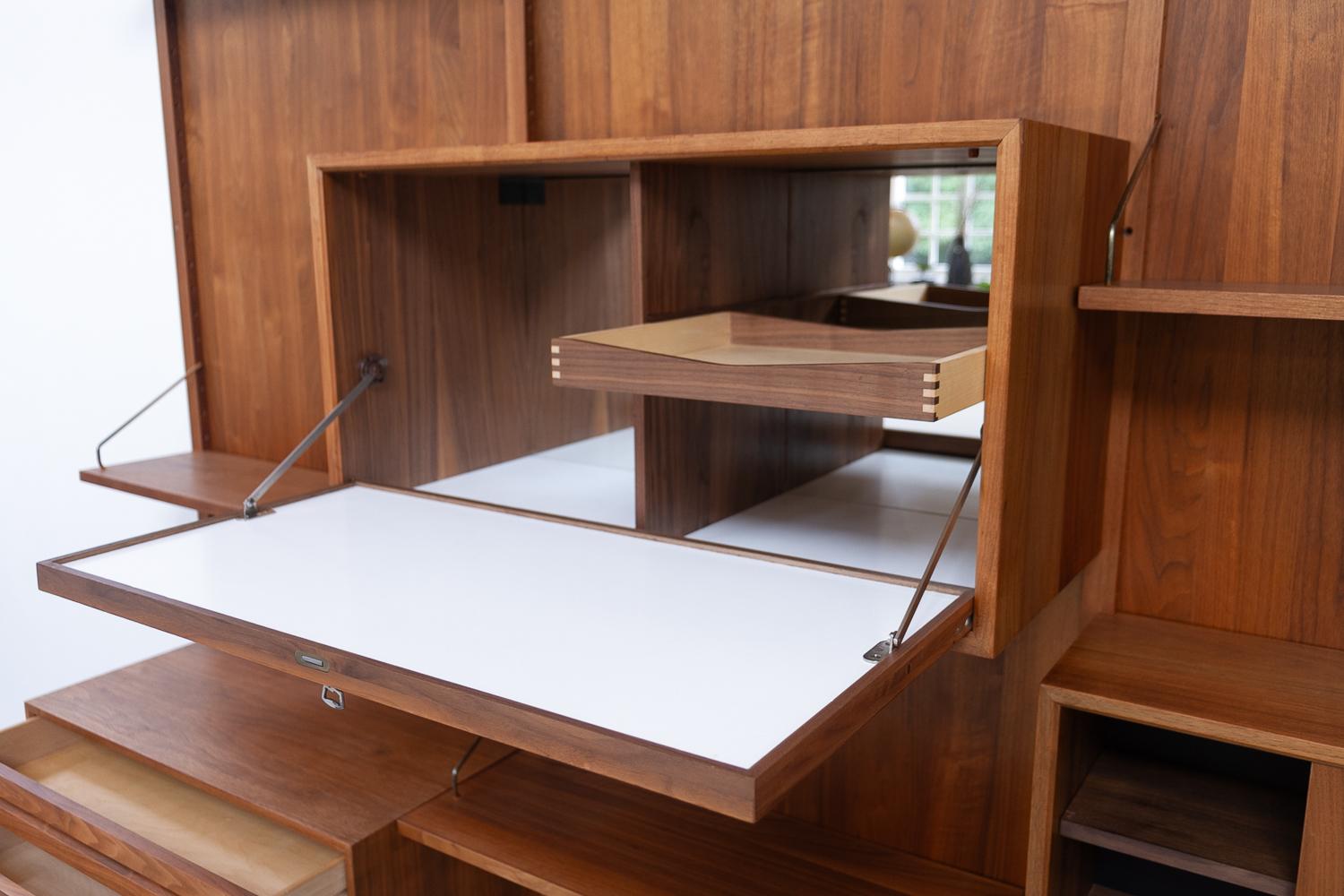 Mid-20th Century Vintage Danish Modular Walnut Wall Unit by Poul Cadovius for Cado, 1960s.