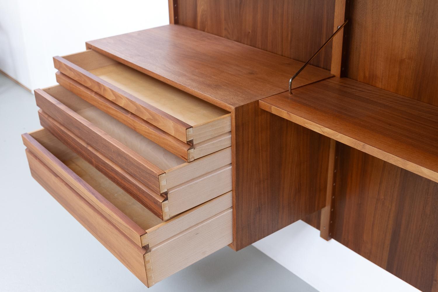 Vintage Danish Modular Walnut Wall Unit by Poul Cadovius for Cado, 1960s. 1