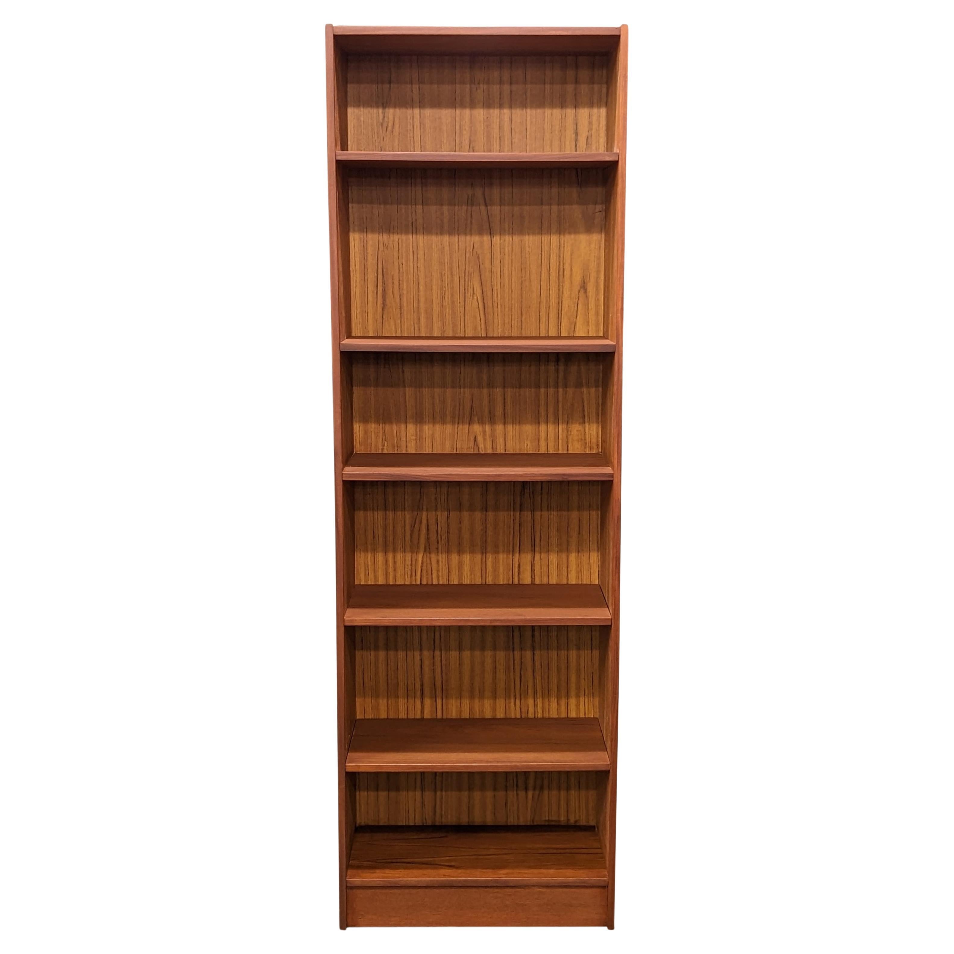 Narrow Danish Teak Bookcase with Dipped Drawers For Sale at 1stDibs