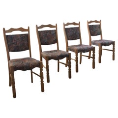Chaises de salle à manger vintage en Oak danois attribuées à Henning Kjærnulf, 1960s