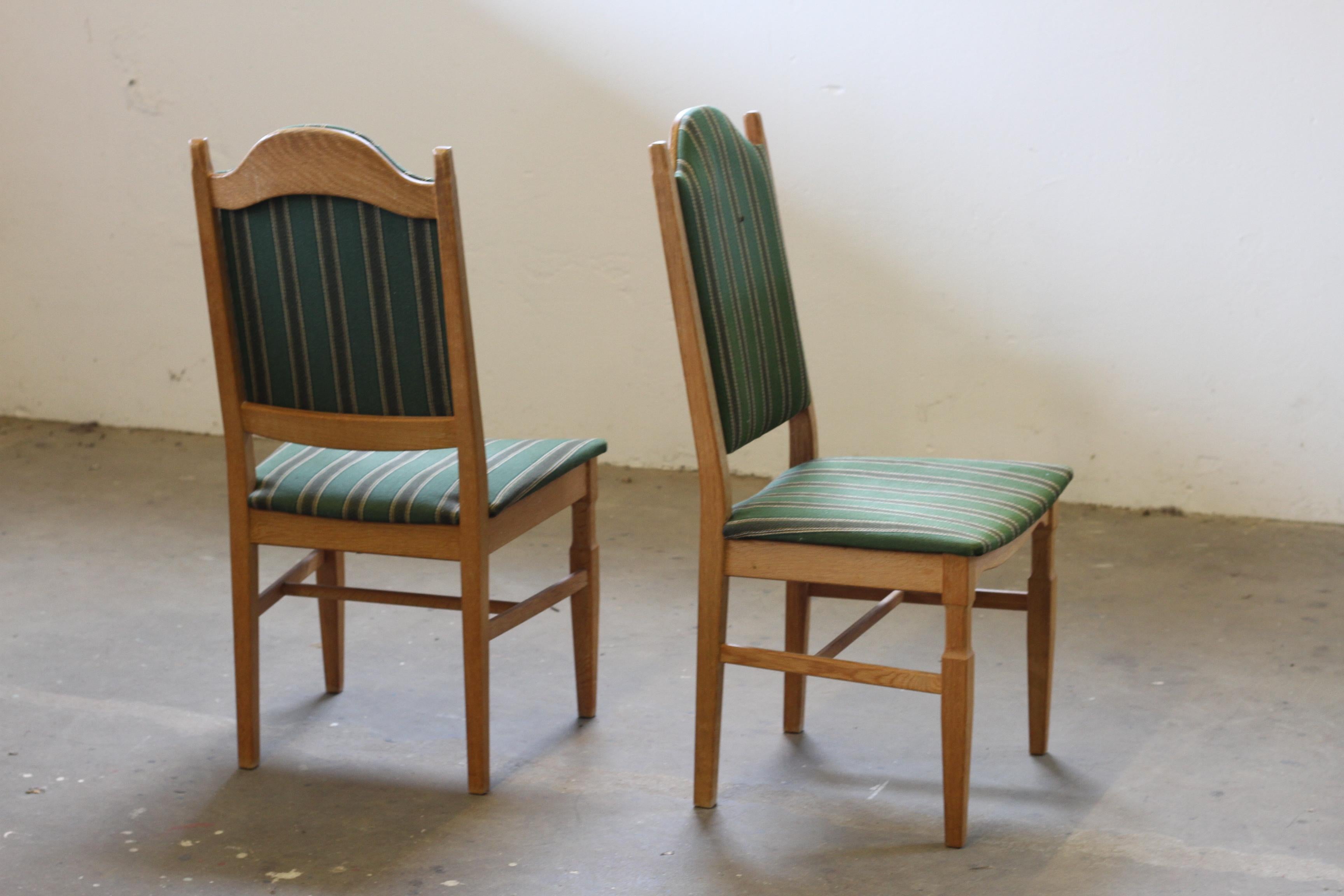 Sedie da pranzo danesi vintage in Oak, stile Henning Kjærnulf, anni '60, set di 6 in vendita 6