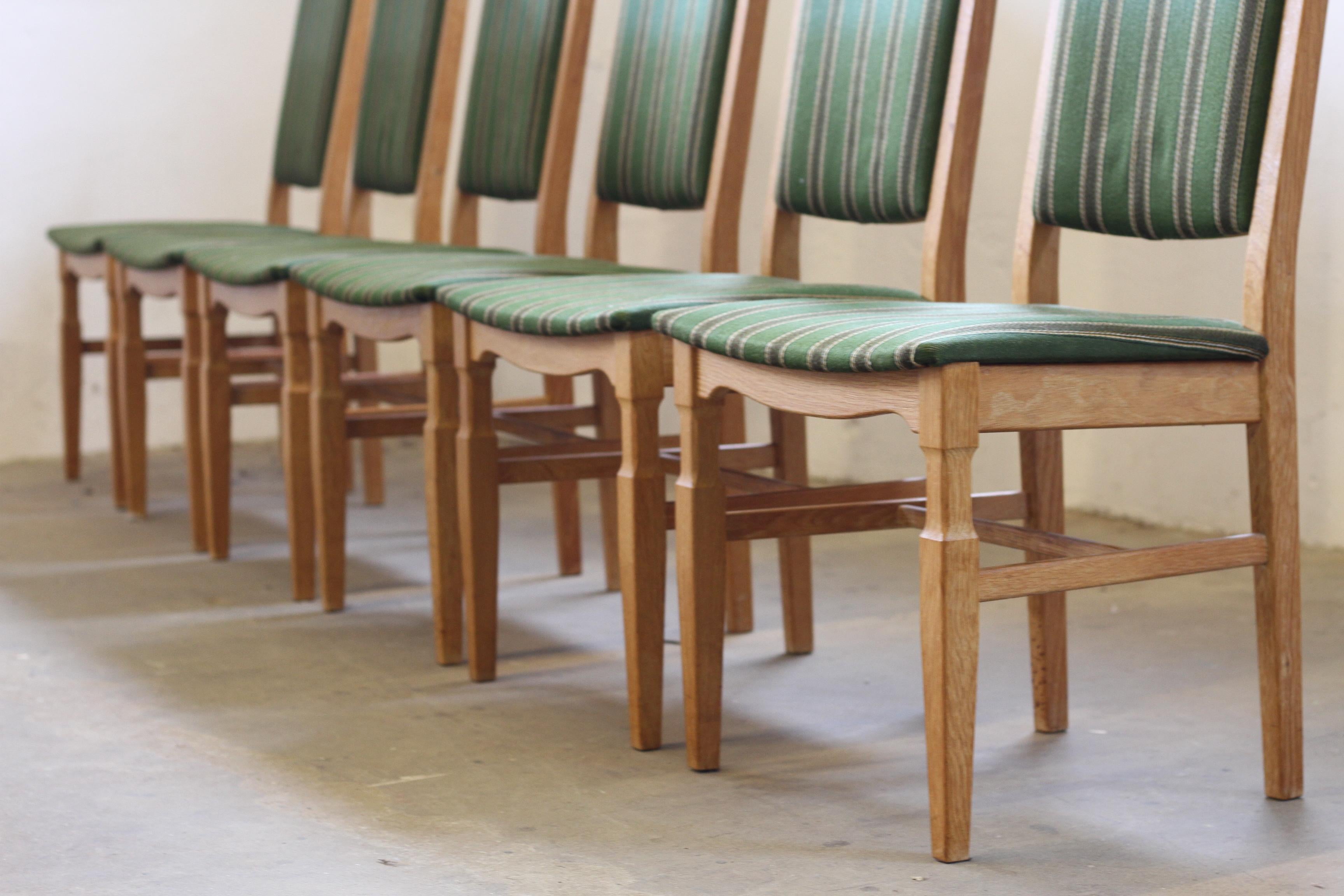 Danese Sedie da pranzo danesi vintage in Oak, stile Henning Kjærnulf, anni '60, set di 6 in vendita
