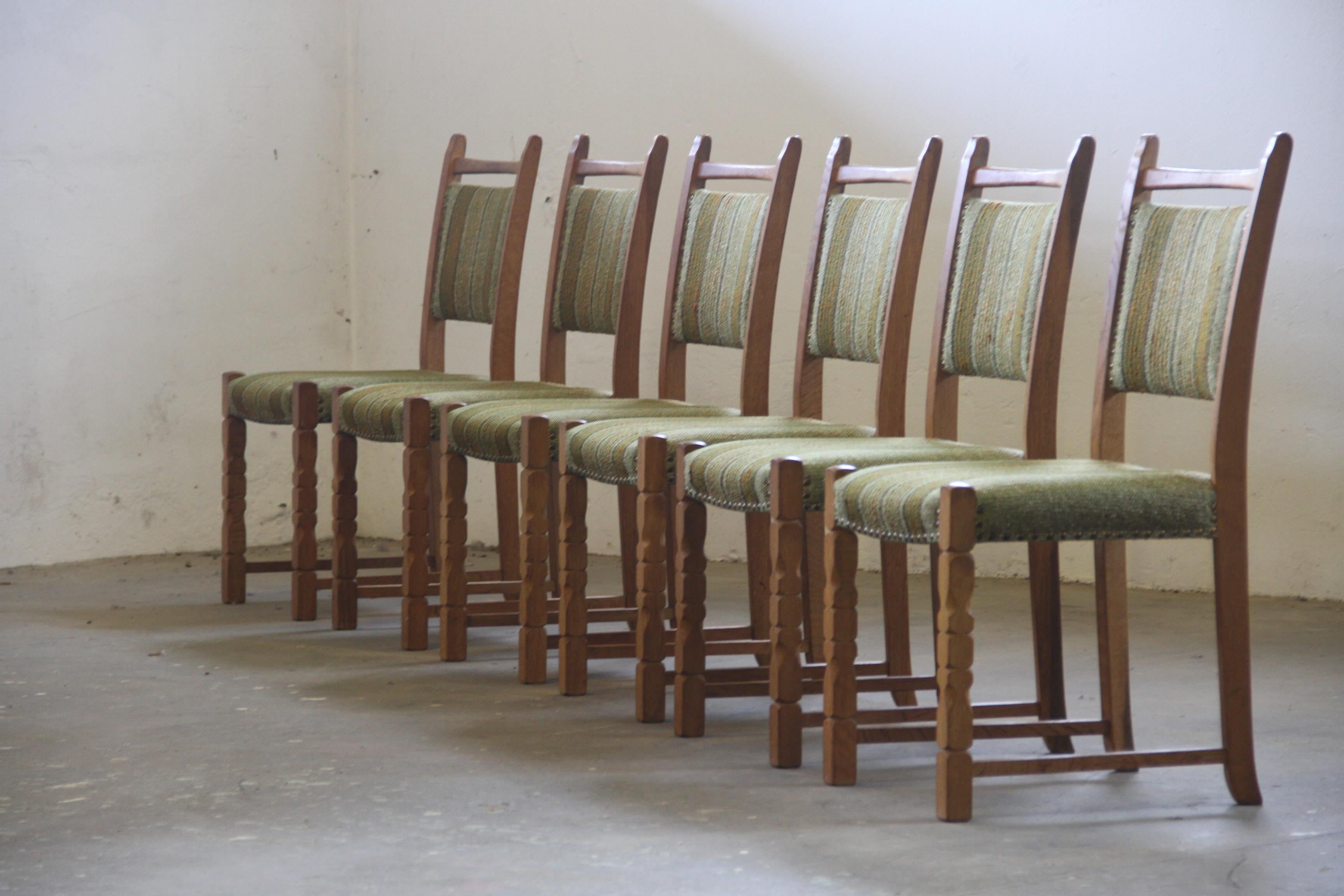 Metà XX secolo Sedie da pranzo danesi d'epoca in Oak, stile Henning Kjærnulf, anni '60, Set di 6 in vendita