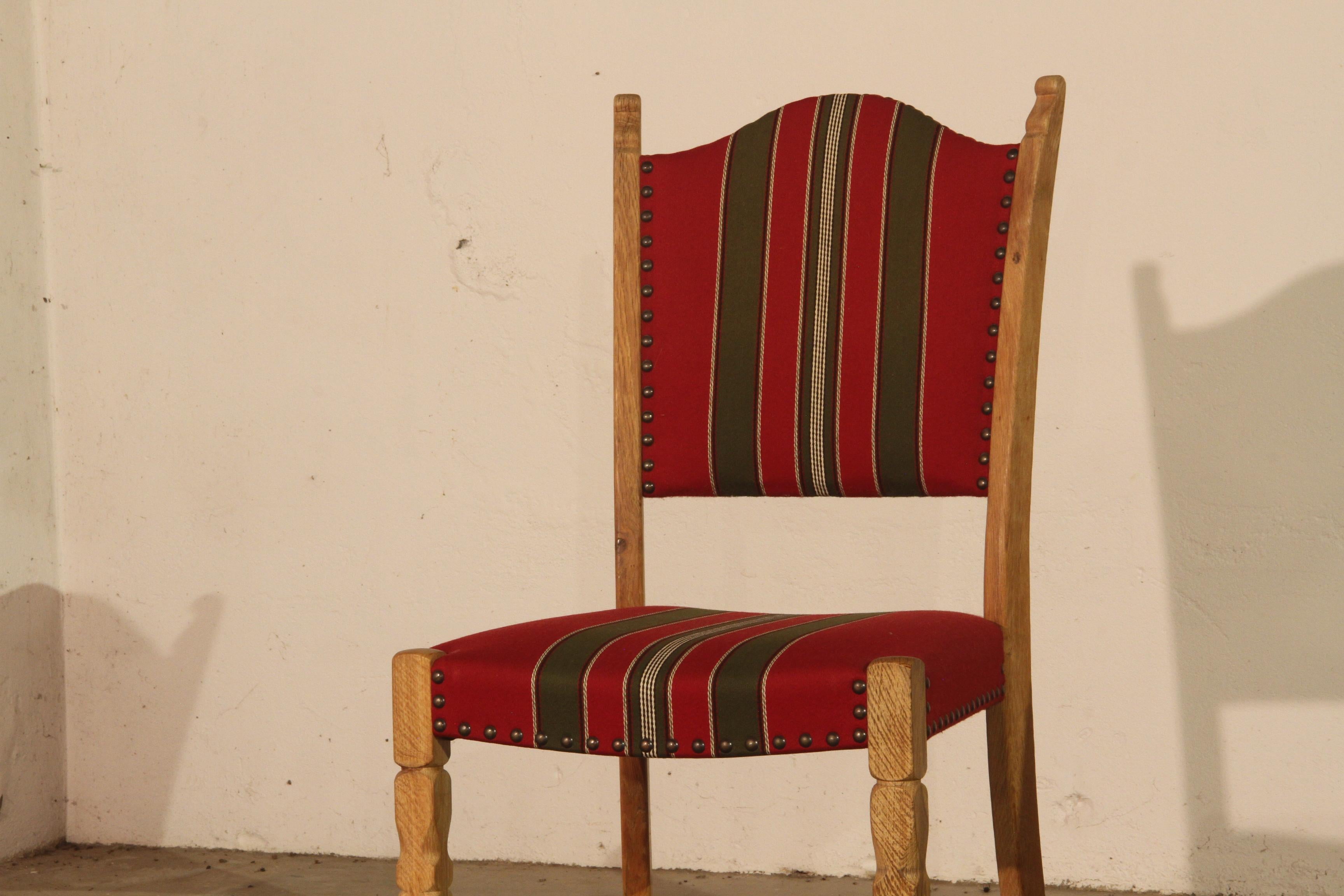 Vintage Danish Oak Dining Chairs x 9 in style of Henning Kjærnulf For Sale 5