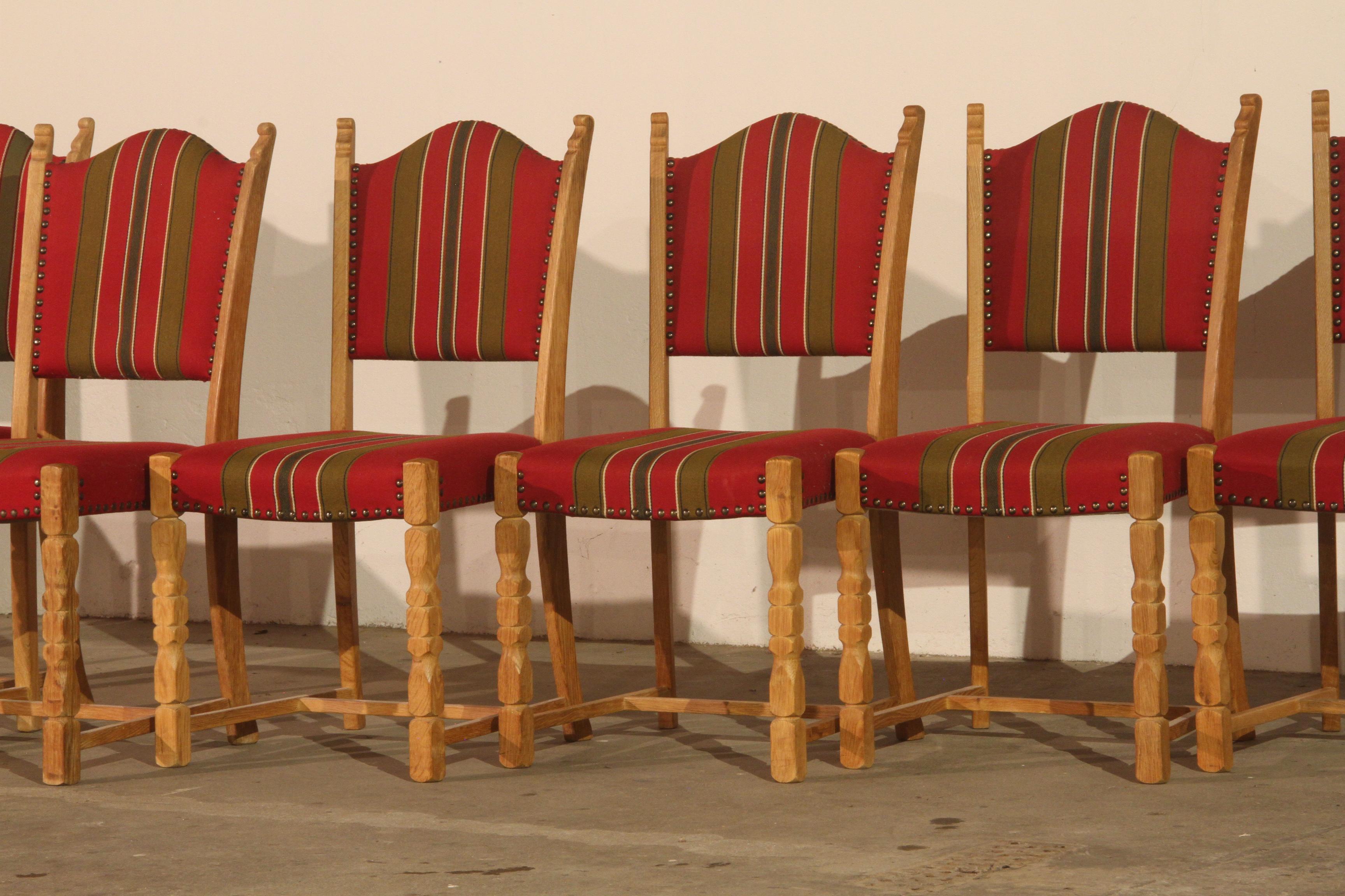 Vintage Danish Oak Dining Chairs x 9 in style of Henning Kjærnulf For Sale 1