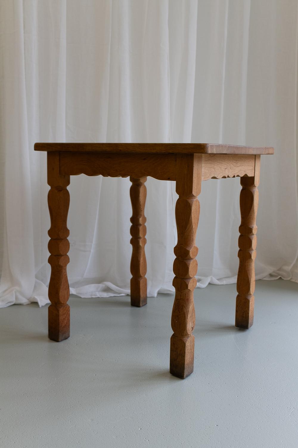 Vintage Danish Oak Table, 1960s. In Fair Condition For Sale In Asaa, DK