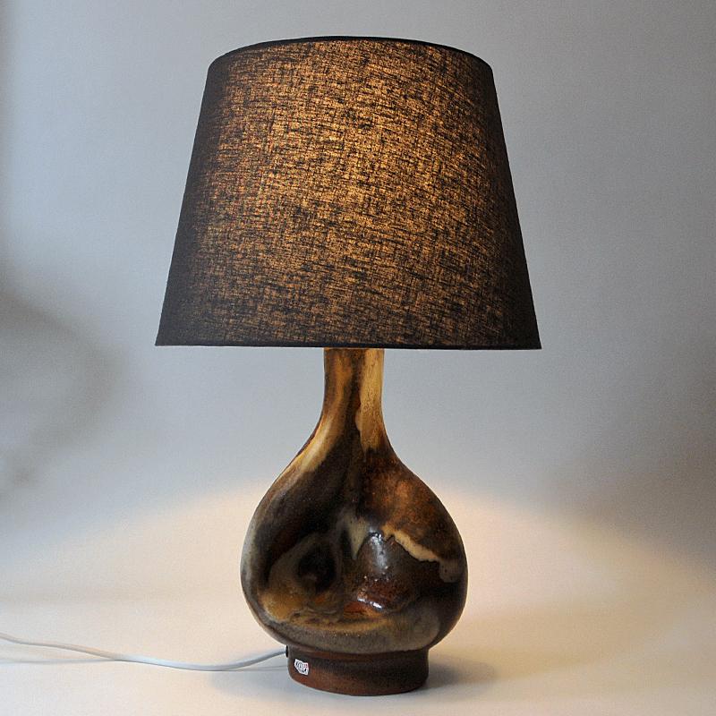 Dänische organisch geformte Vintage-Tischlampe aus Keramik von Axella, 1960er Jahre im Angebot 1