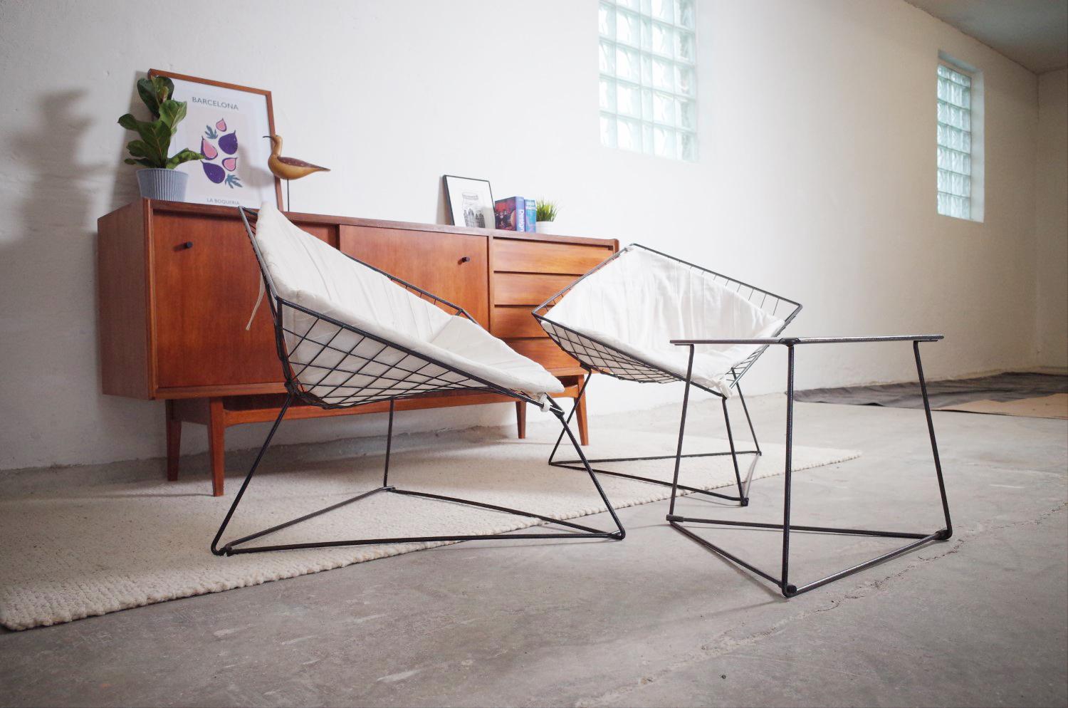 Late 20th Century Vintage Danish Oti Side Chairs with Wire Frame & Side Table by Niels Gammelgaard For Sale