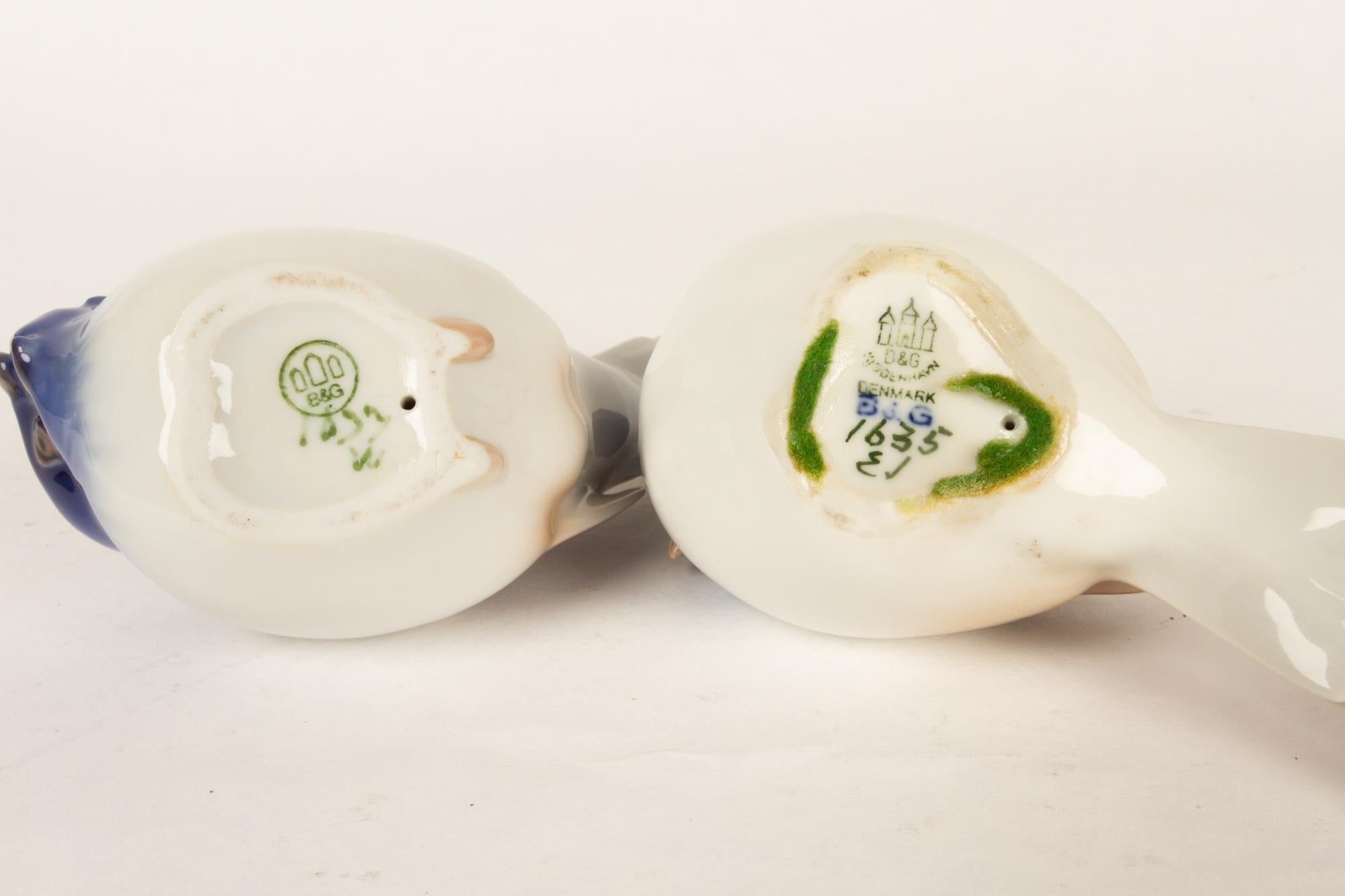 Vintage Danish Porcelain Bird Figurines by Dahl Jensen for B&G, 1960s In Excellent Condition For Sale In Asaa, DK