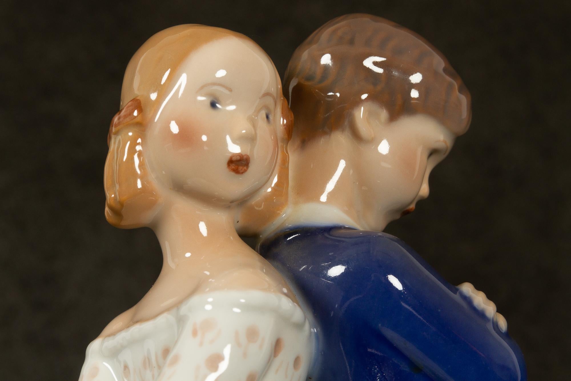 Vintage Danish Porcelain Figurine by Claire Weiss for Bing & Grøndahl, 1970s In Good Condition For Sale In Asaa, DK