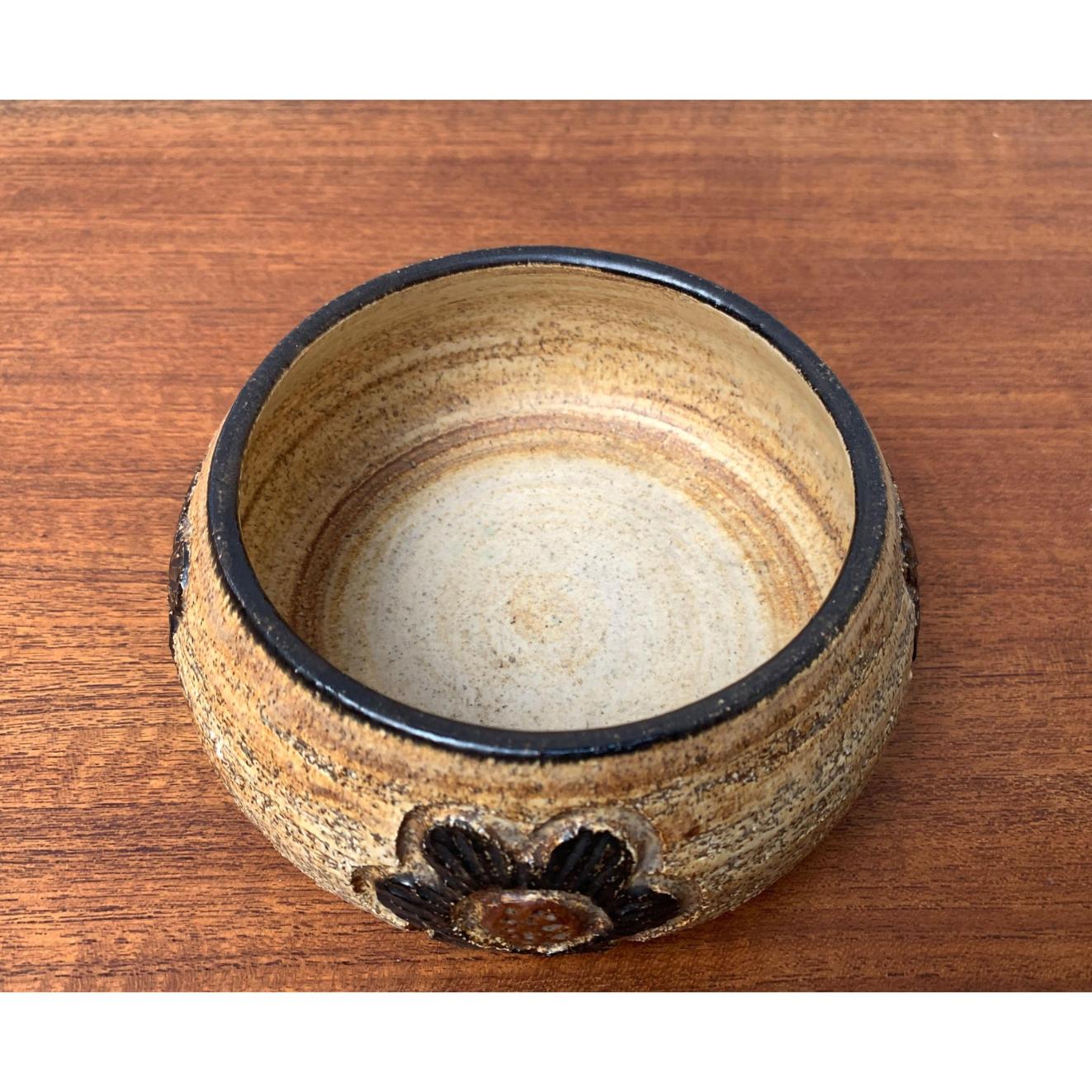 Ciotola danese d'epoca in ceramica di Jette Hellerøe in vendita 1