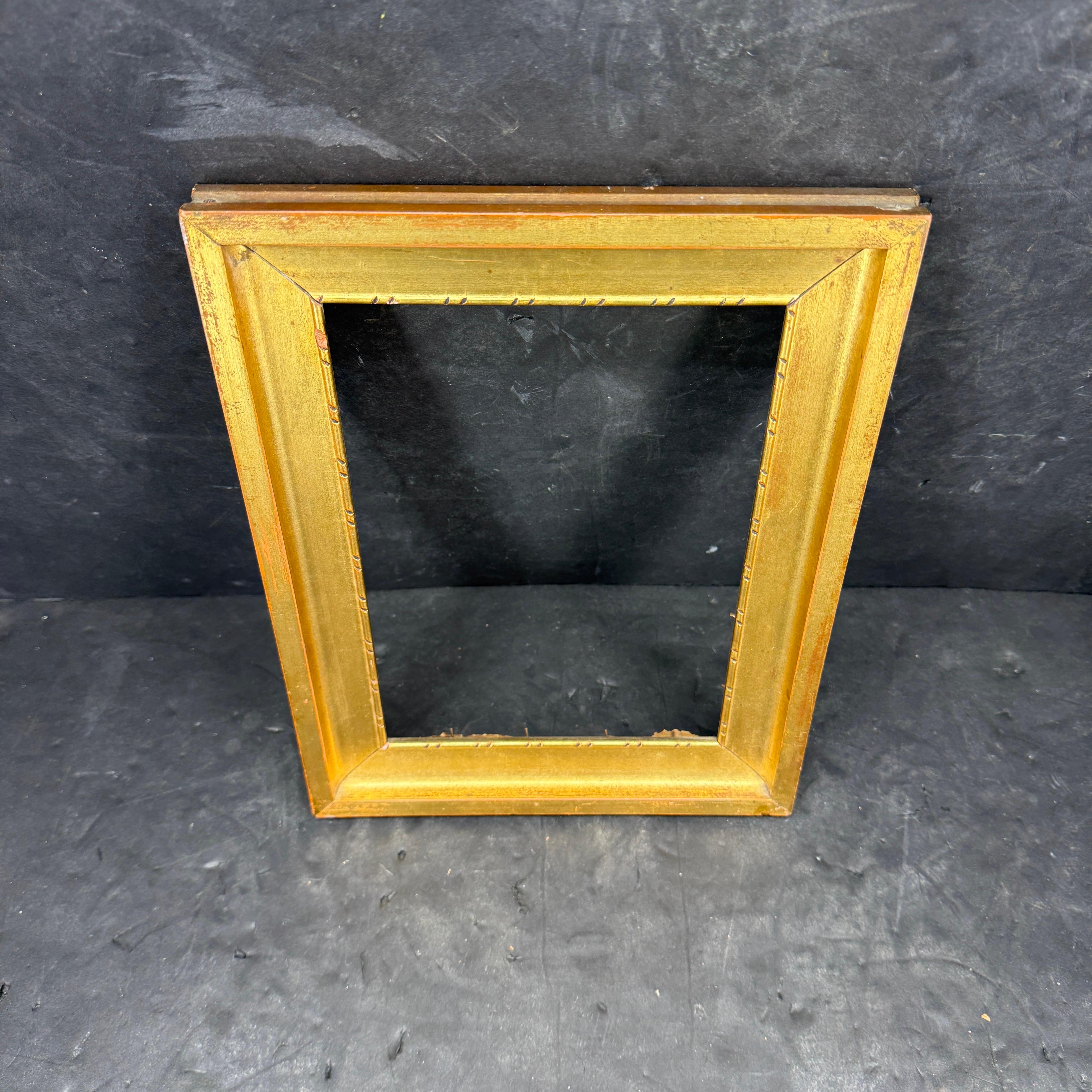 Intagliato a mano Cornice danese rettangolare d'epoca in Wood Wood dorata e oro in vendita