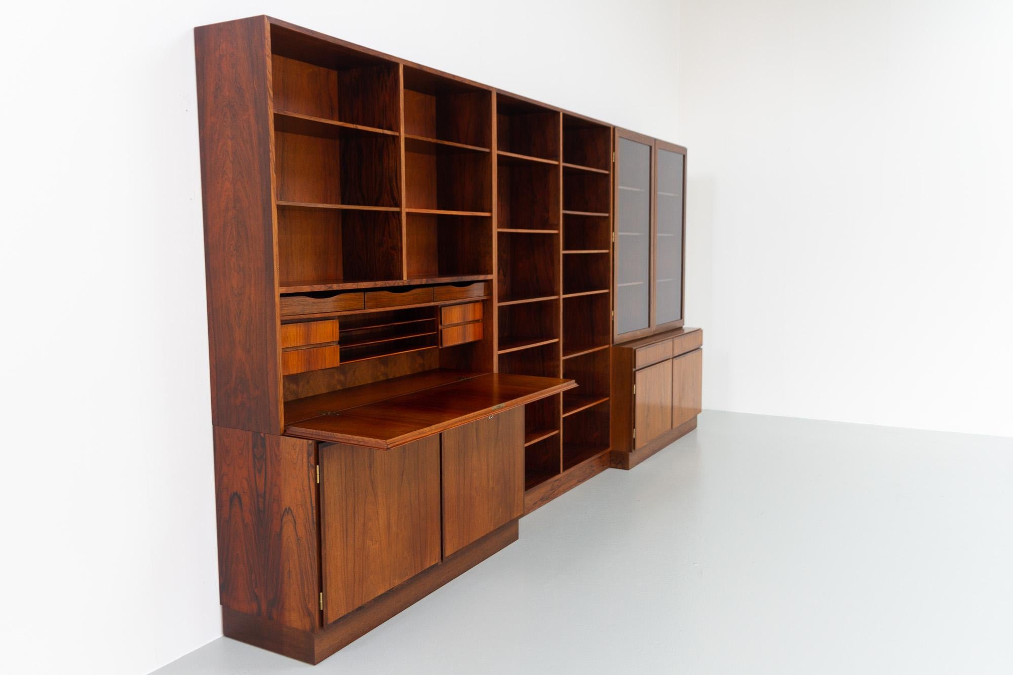 Vintage Danish Rosewood Bookcase by Omann Jun, 1960s In Good Condition In Asaa, DK