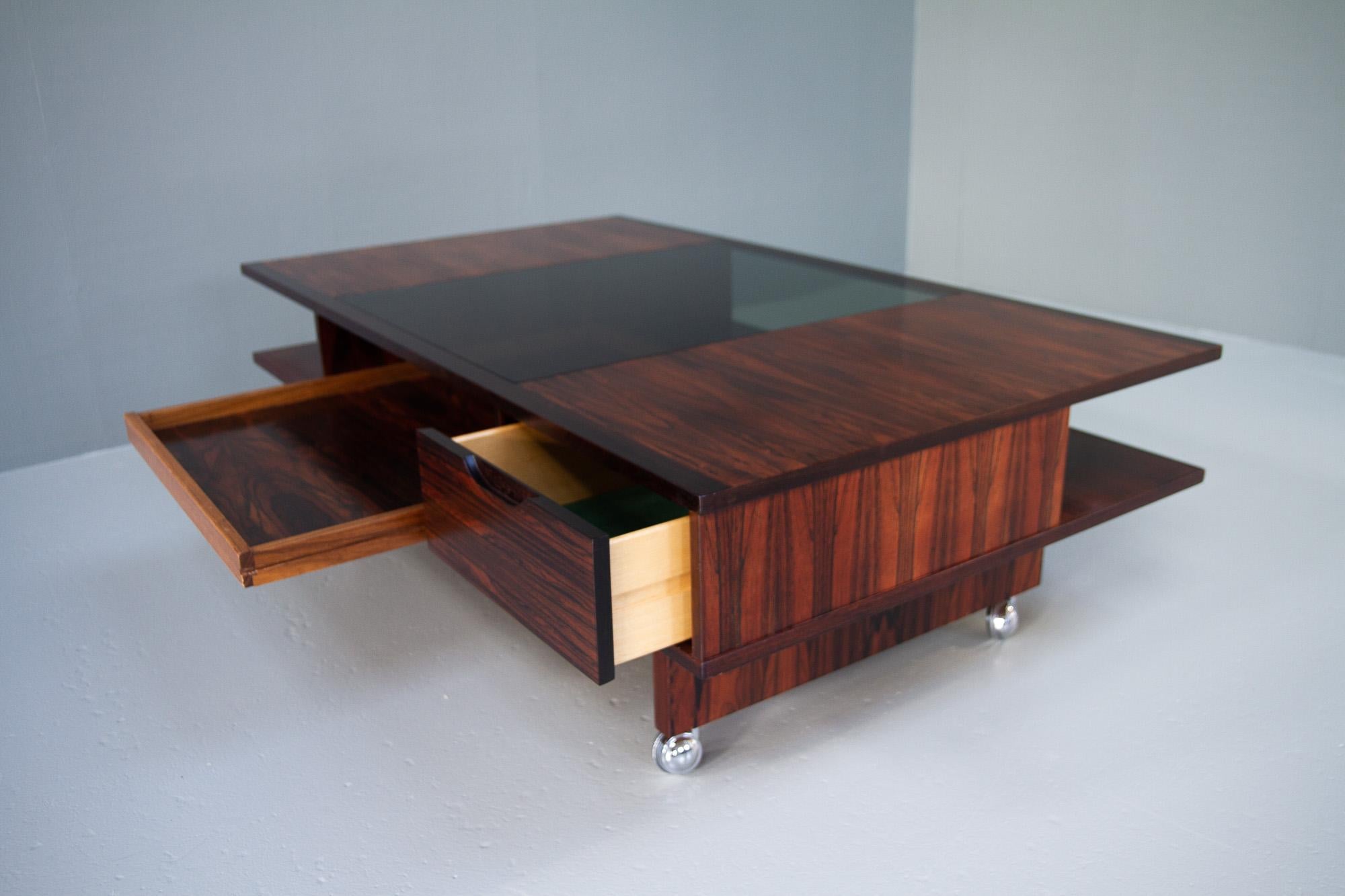Vintage Danish Rosewood Coffee Table, 1960s For Sale 5