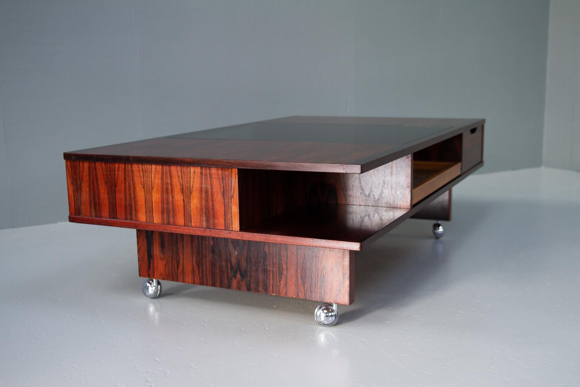 Vintage Danish Rosewood Coffee Table, 1960s For Sale 3