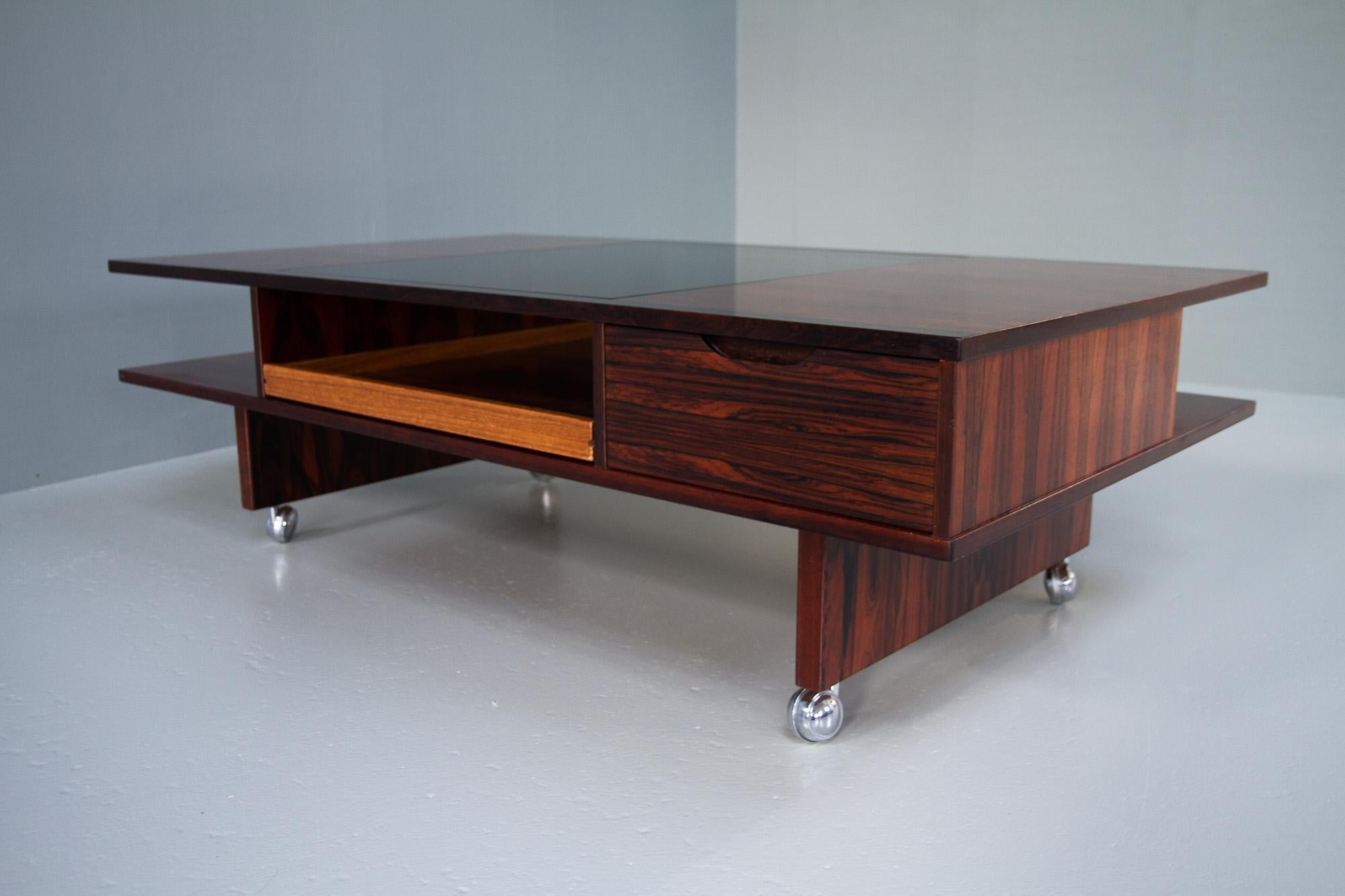 Vintage Danish Rosewood Coffee Table, 1960s For Sale 4