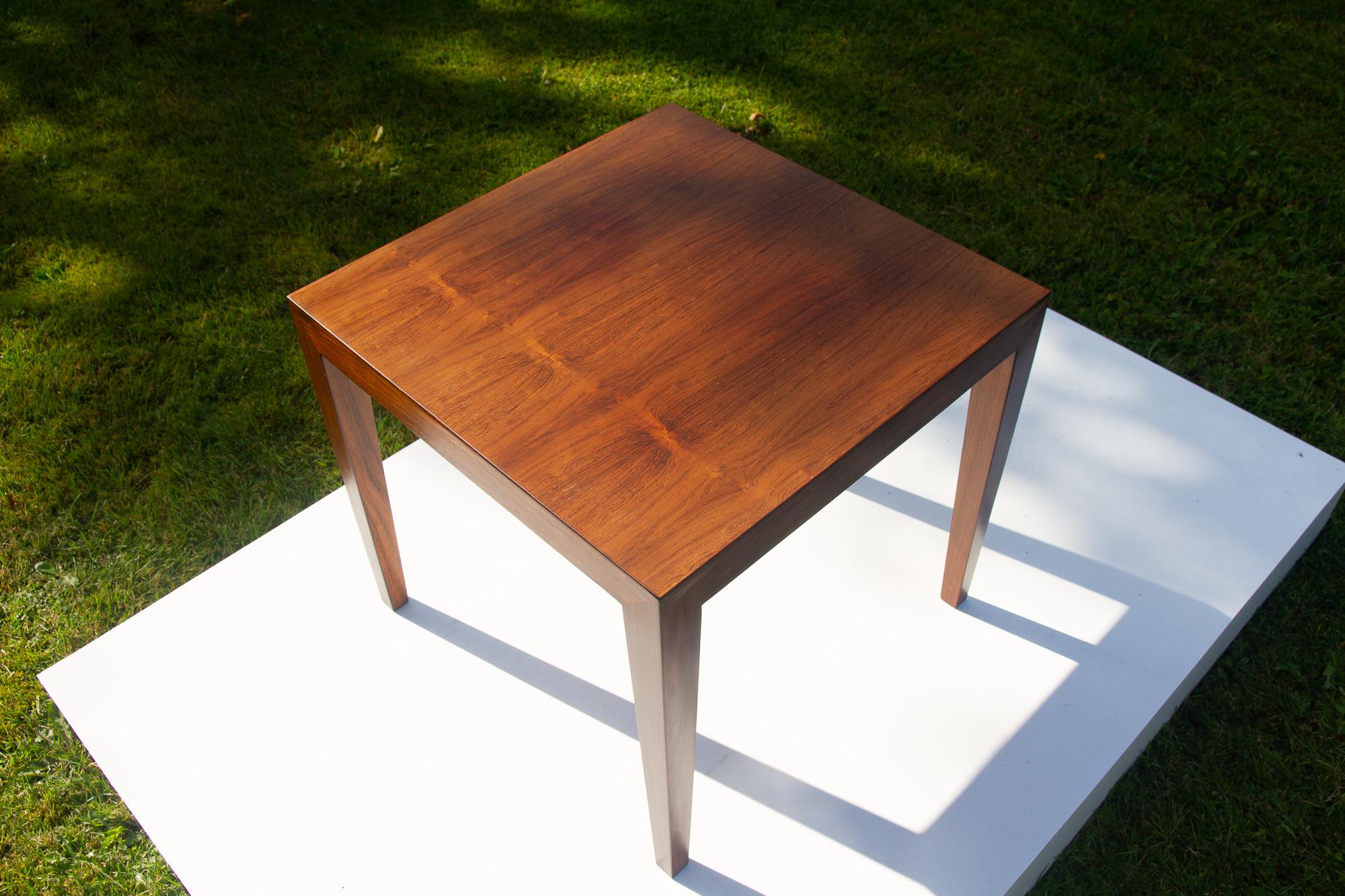 Table basse danoise vintage en bois de rose par Severin Hansen, années 1960 en vente 6