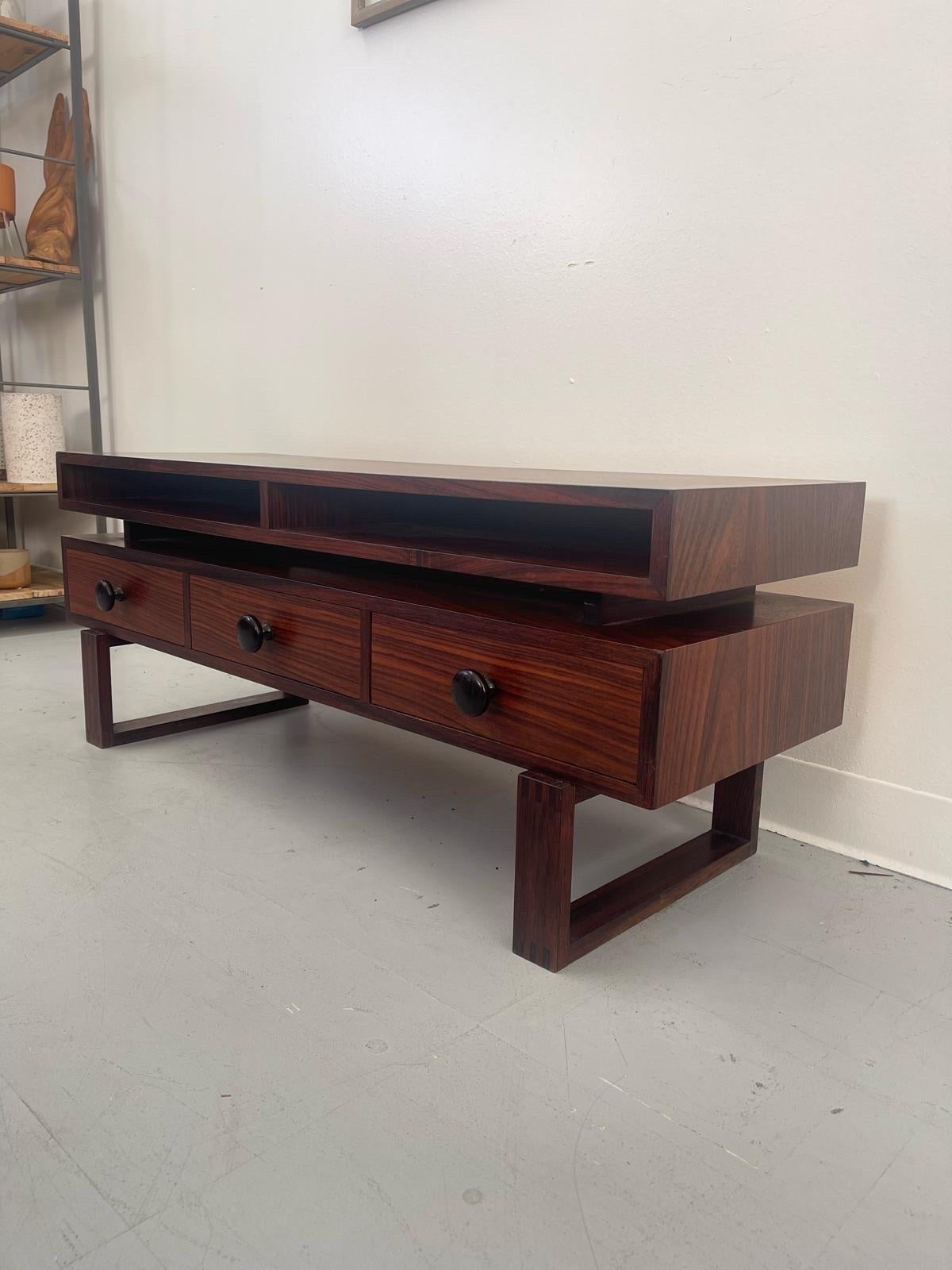 Mid-Century Modern Vintage Danish Rosewood Console Coffee Table. Uk Import. For Sale