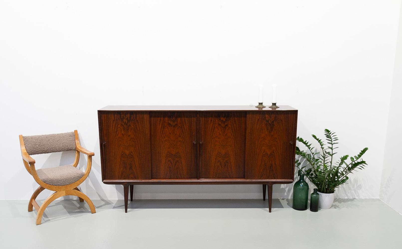 Vintage Danish Rosewood Credenza by Gunni Omann for Omann Jun, 1960s For Sale 12