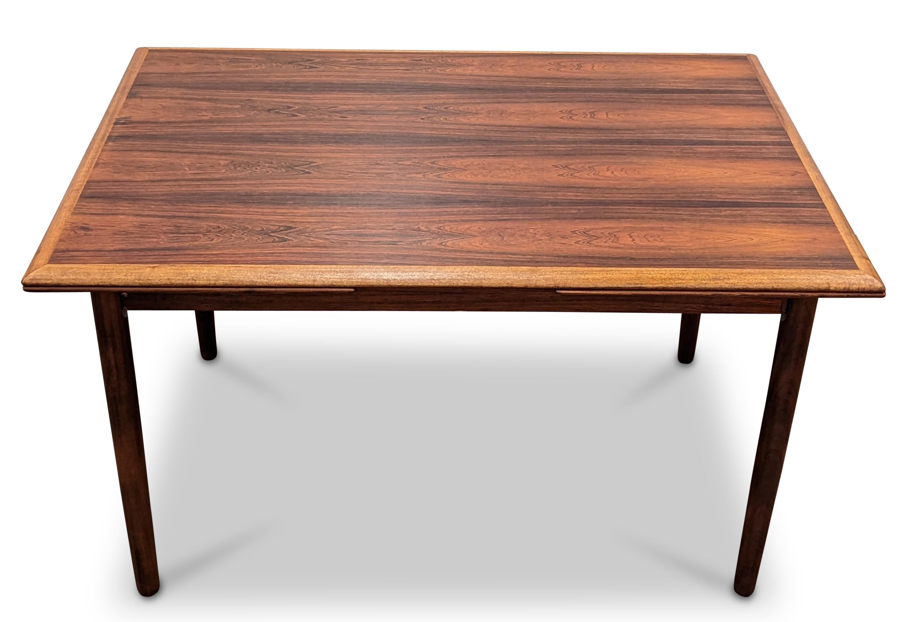 Vintage Danish Rosewood Dining Table W Two Leaves, 112209 In Good Condition In Jersey City, NJ