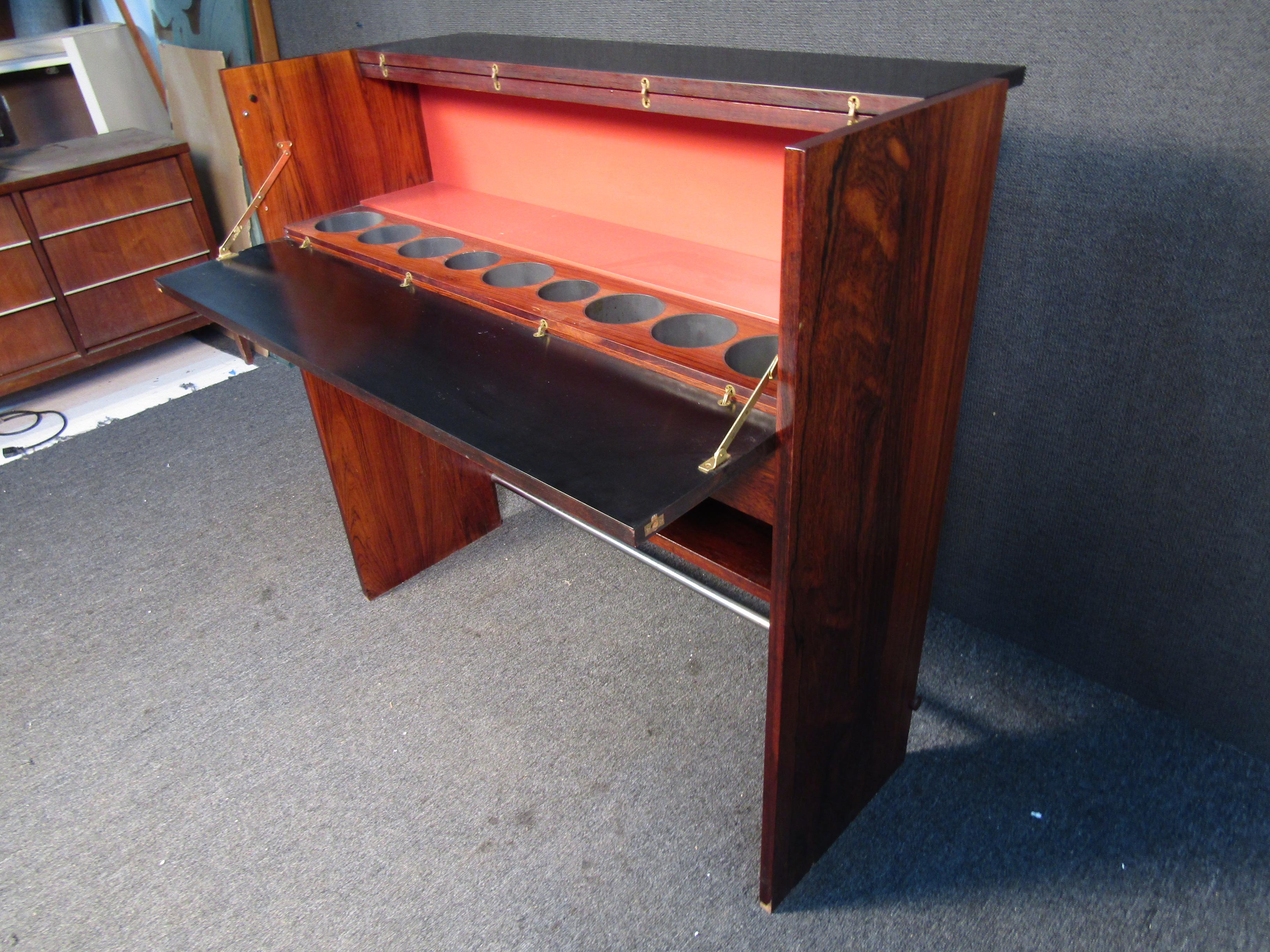 Vintage Danish Rosewood Dry Bar In Good Condition In Brooklyn, NY
