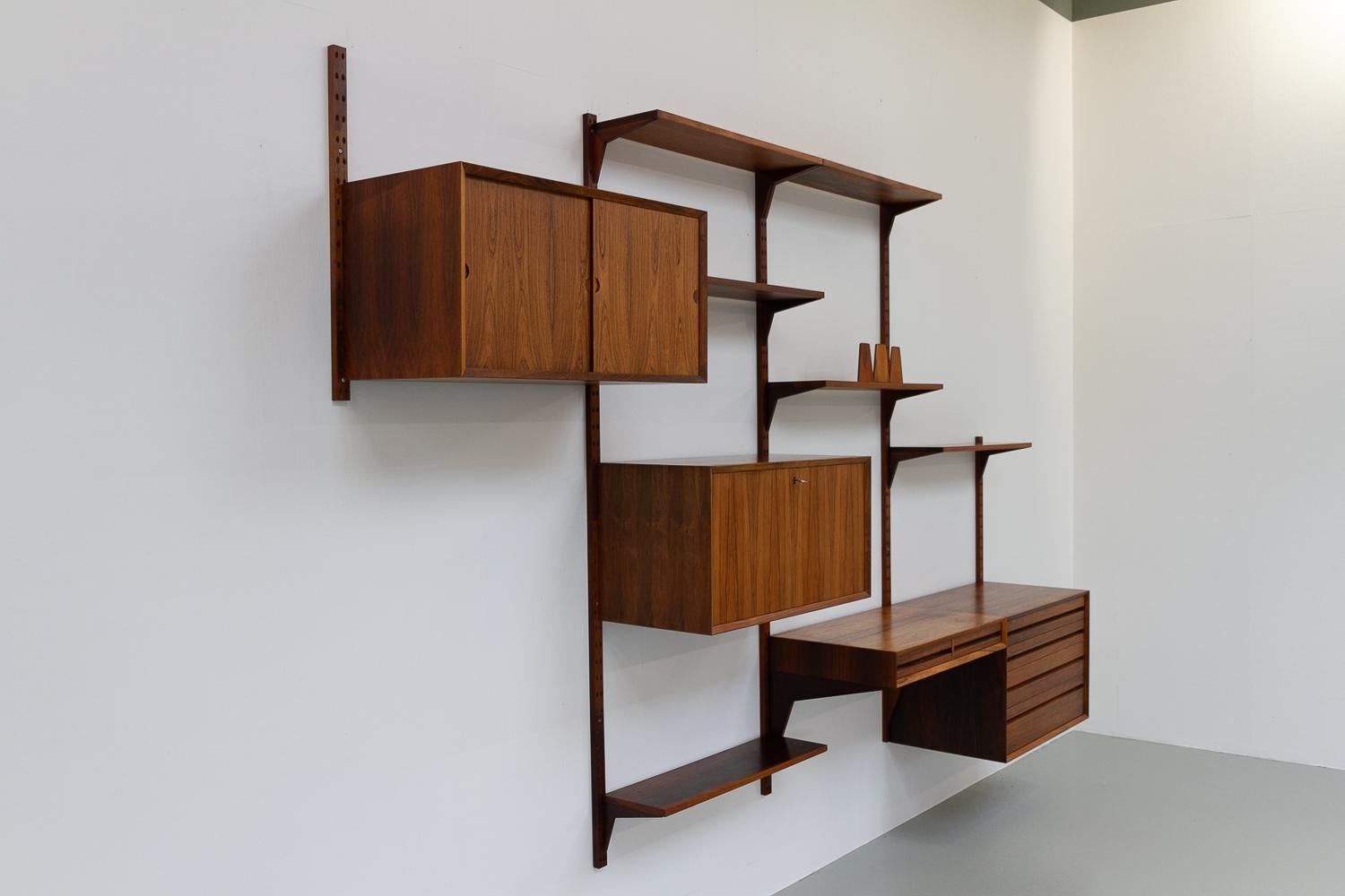 Vintage Danish rosewood modular wall unit by Poul Cadovius for Cado 1960s In Good Condition For Sale In Asaa, DK
