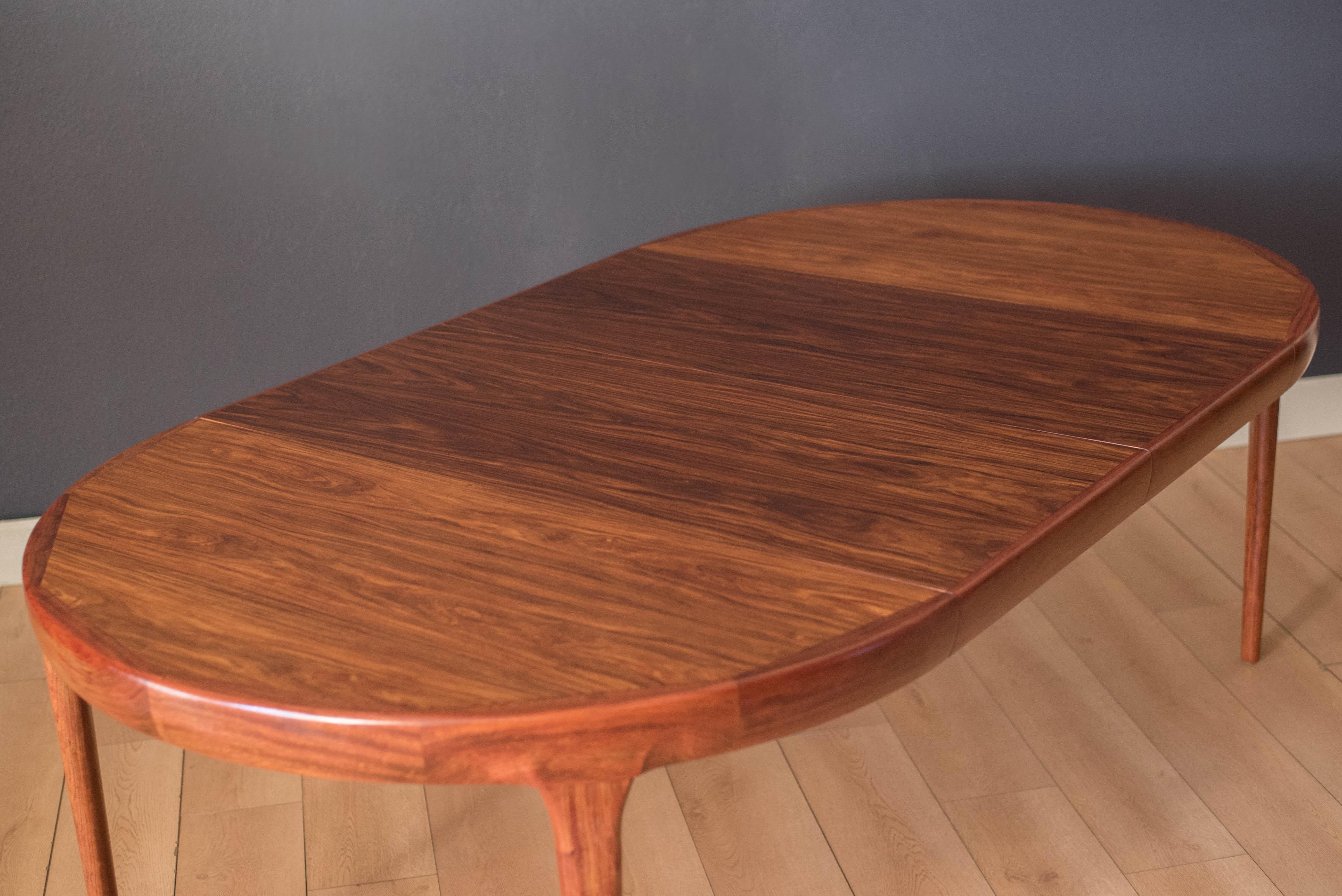 Vintage Danish Rosewood Round Expandable Dining Table by Ib Kofod-Larsen 3