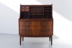 Secrétaire danois vintage en bois de rose, années 1960.