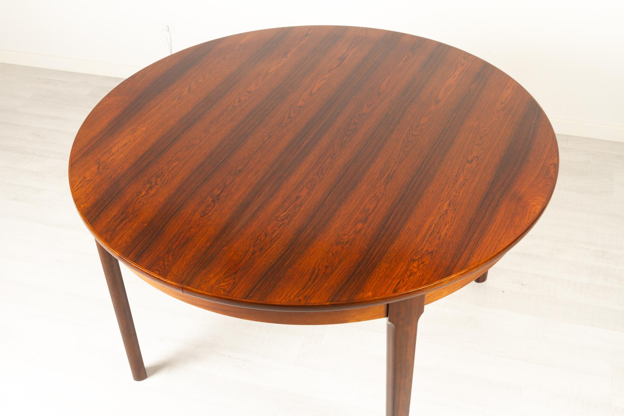Vintage Danish Round Extendable Rosewood Dining Table, 1960s 1