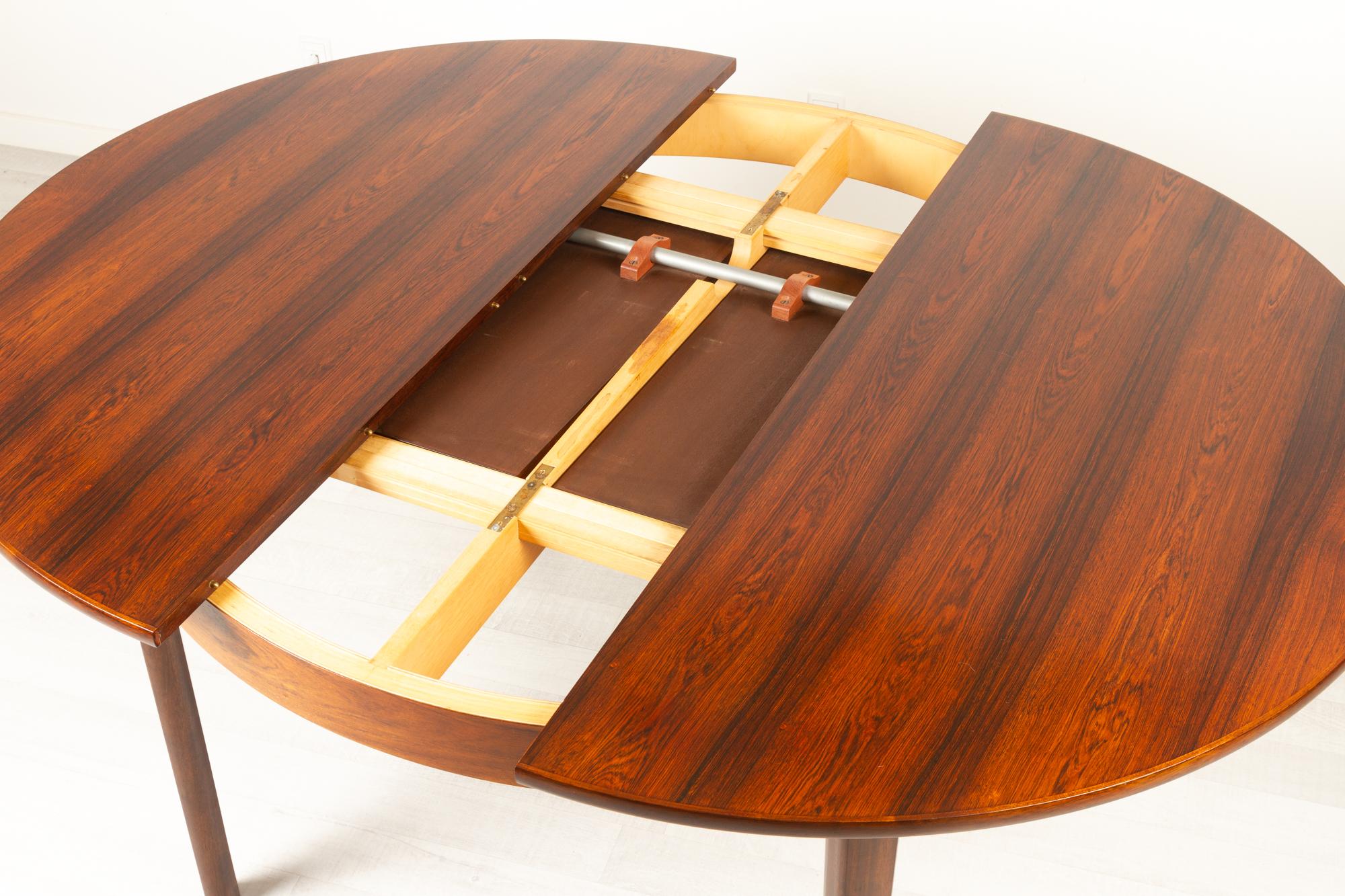 Vintage Danish Round Extendable Rosewood Dining Table, 1960s 2