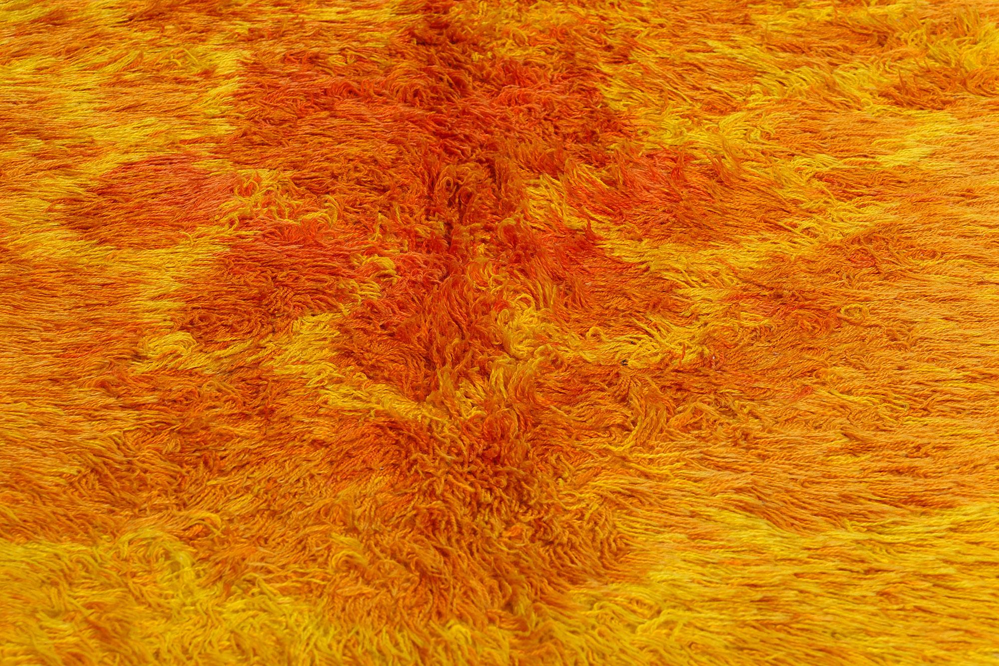 Scandinavian Modern Vintage Ege Taepper Sunburst Danish Rya Rug In Good Condition For Sale In Dallas, TX