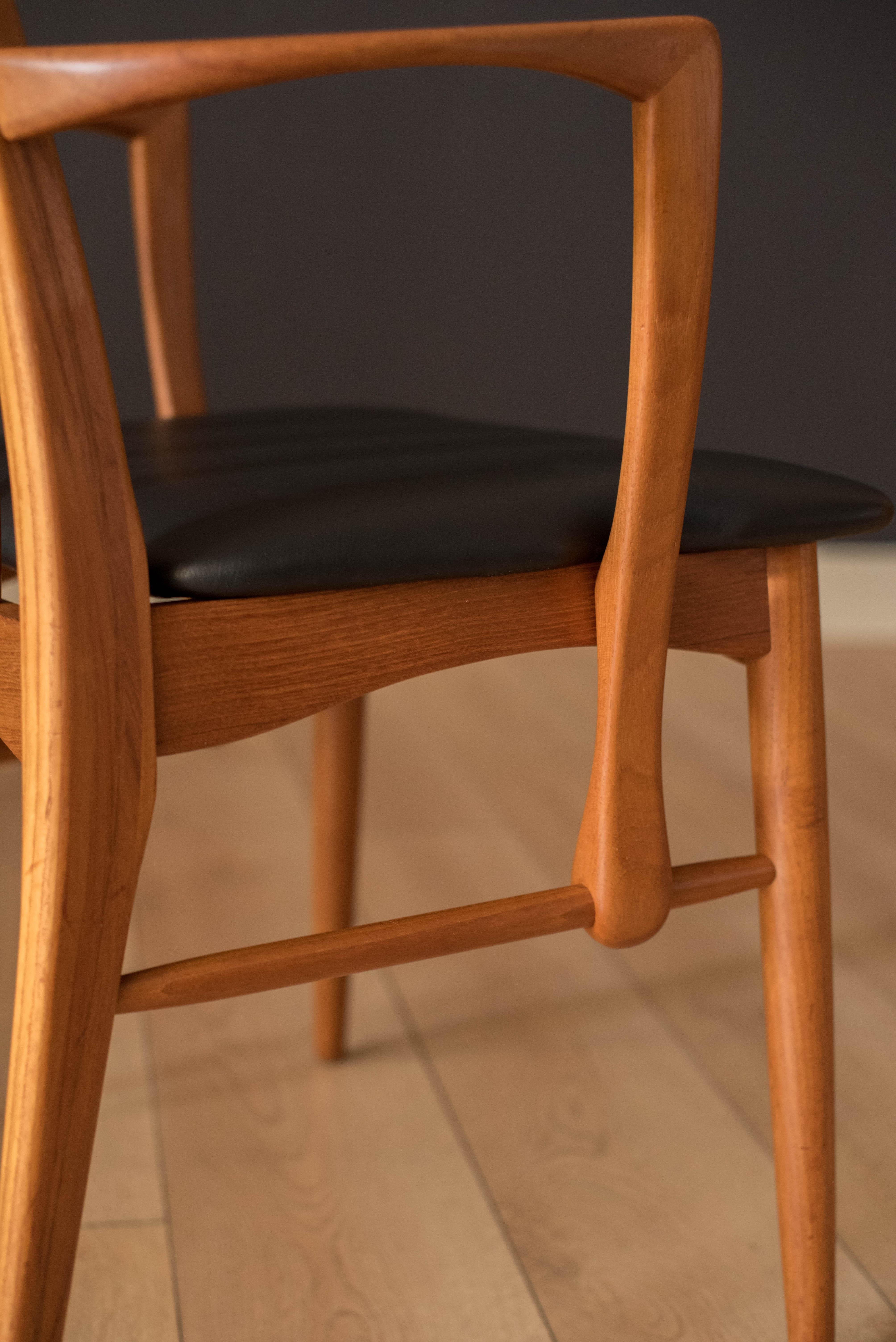 Vintage Danish Set of Six Teak Eva Dining Chairs by Niels Koefoed In Good Condition In San Jose, CA