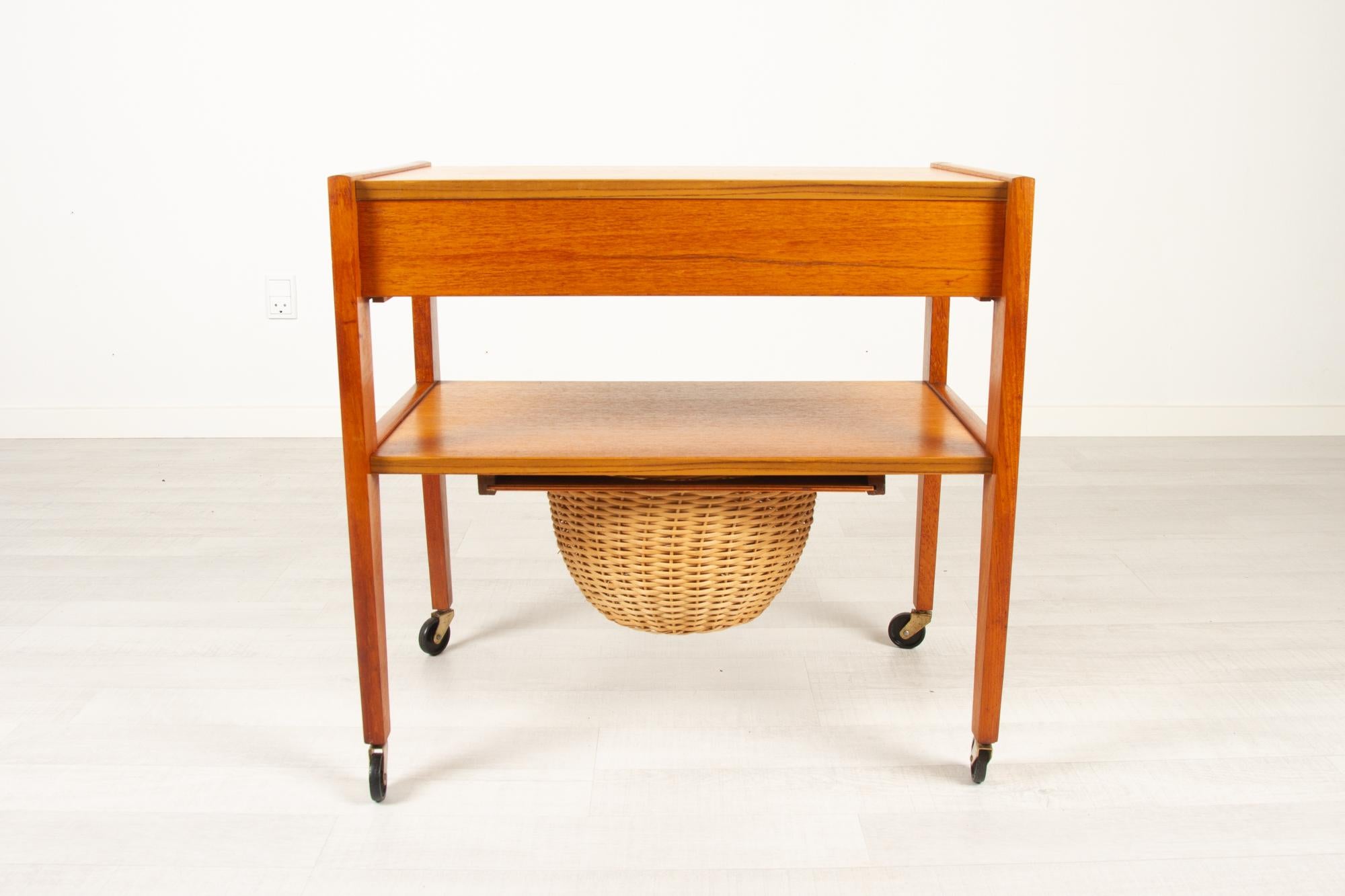 Vintage Danish Sewing Table, 1960s In Good Condition In Asaa, DK