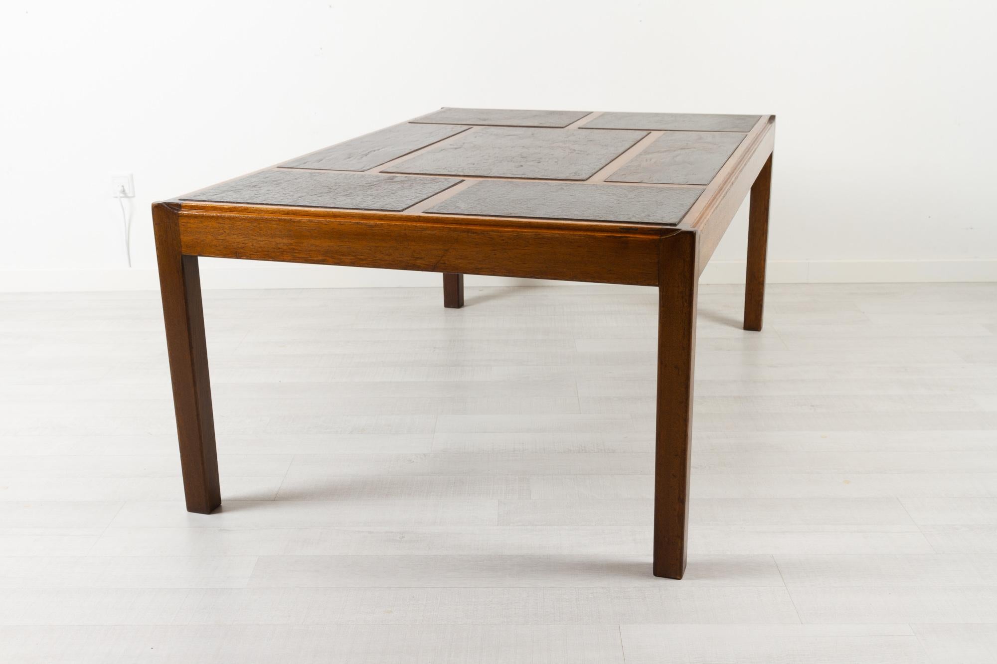 Ardoise Table basse danoise vintage en ardoise par Svend Langkilde, années 1970 en vente