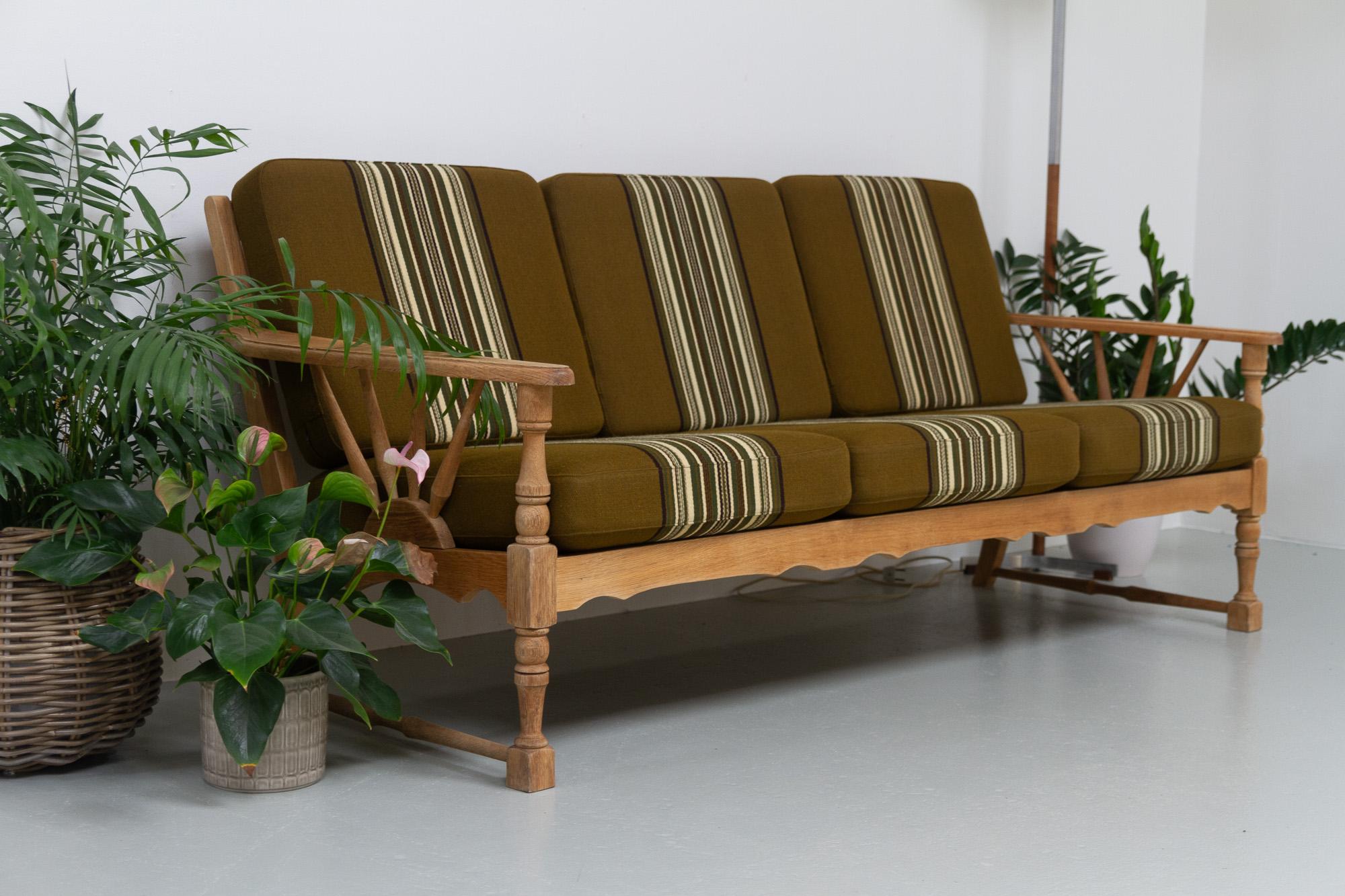 Vintage Danish Sofa in Eiche, 1960er Jahre. im Angebot 11