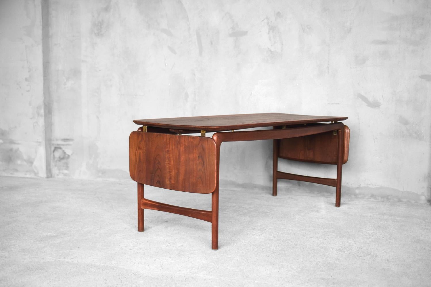 Mesa de centro vintage danesa de teca maciza de France & Søn / France & Daverkosen en venta 2