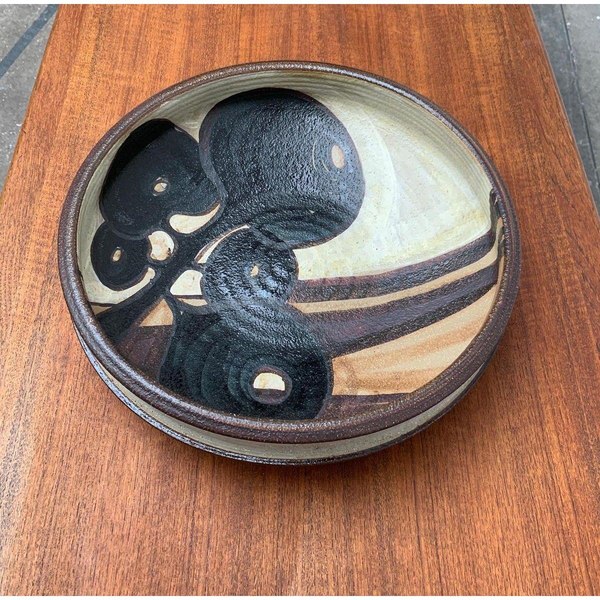 Alter dänischer Steingut-Wandteller / Schale von Noomi Backhausen für Søholm, 1970er Jahre im Angebot 5